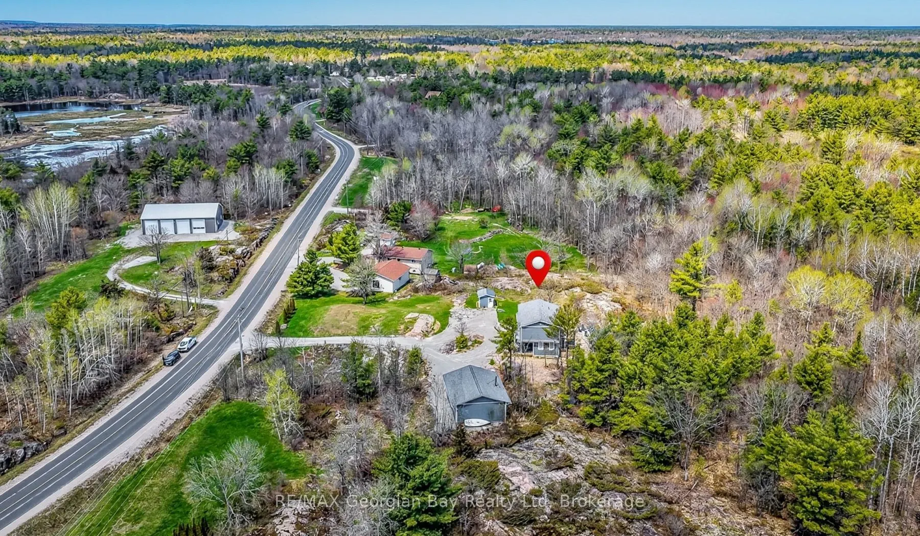 1432 HONEY HARBOUR Road