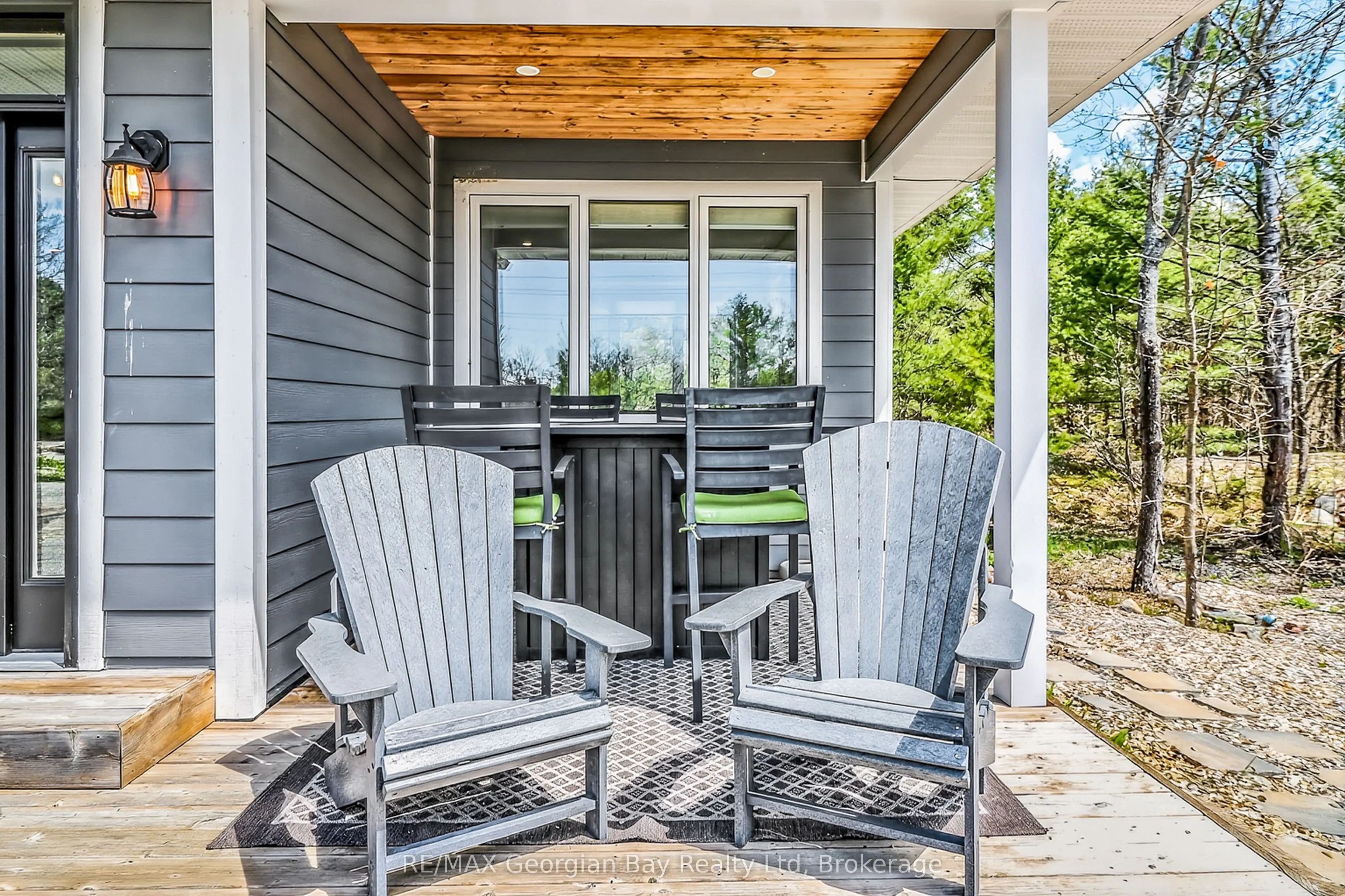 1432 HONEY HARBOUR Road