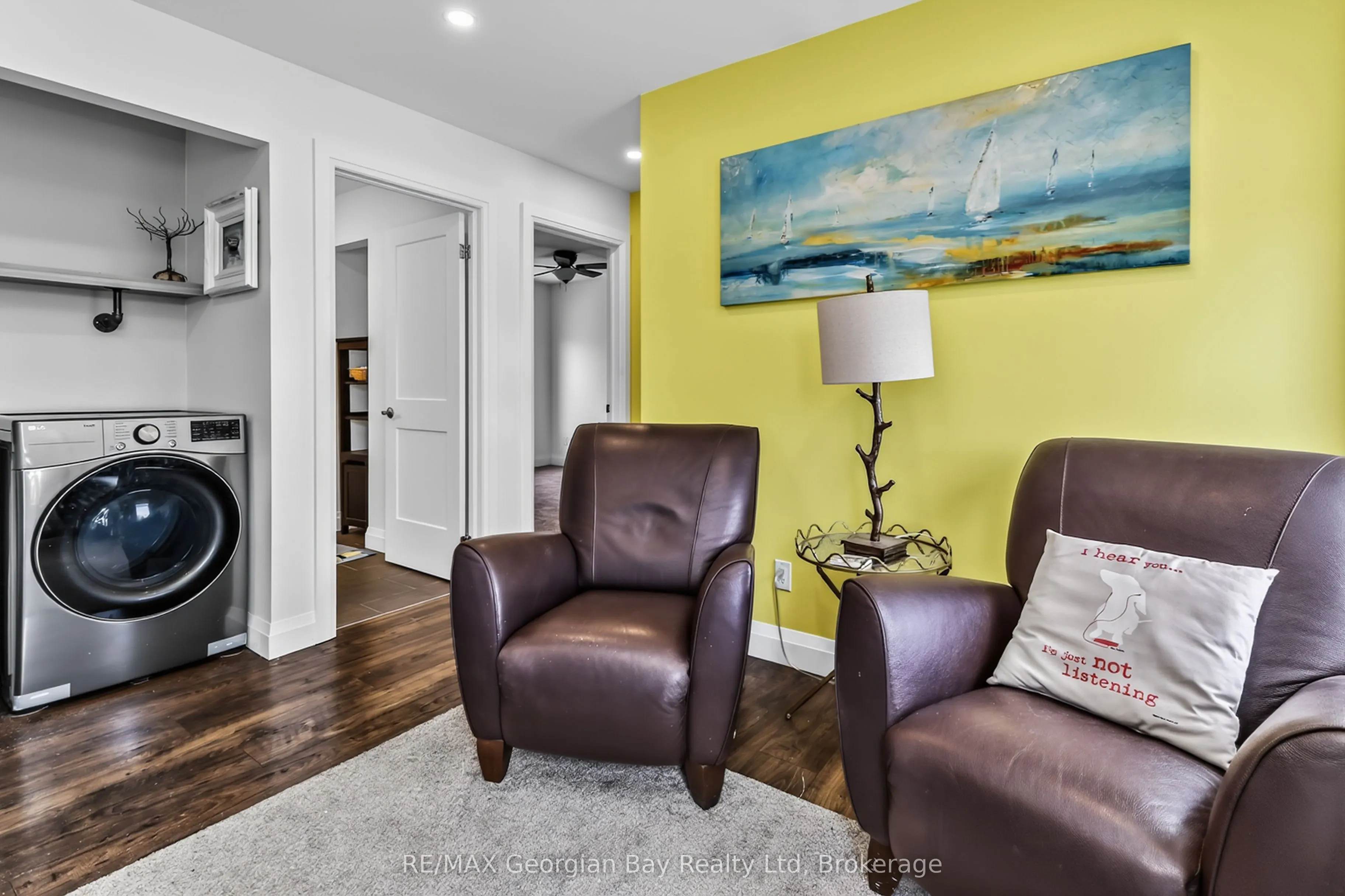 1432 HONEY HARBOUR Road