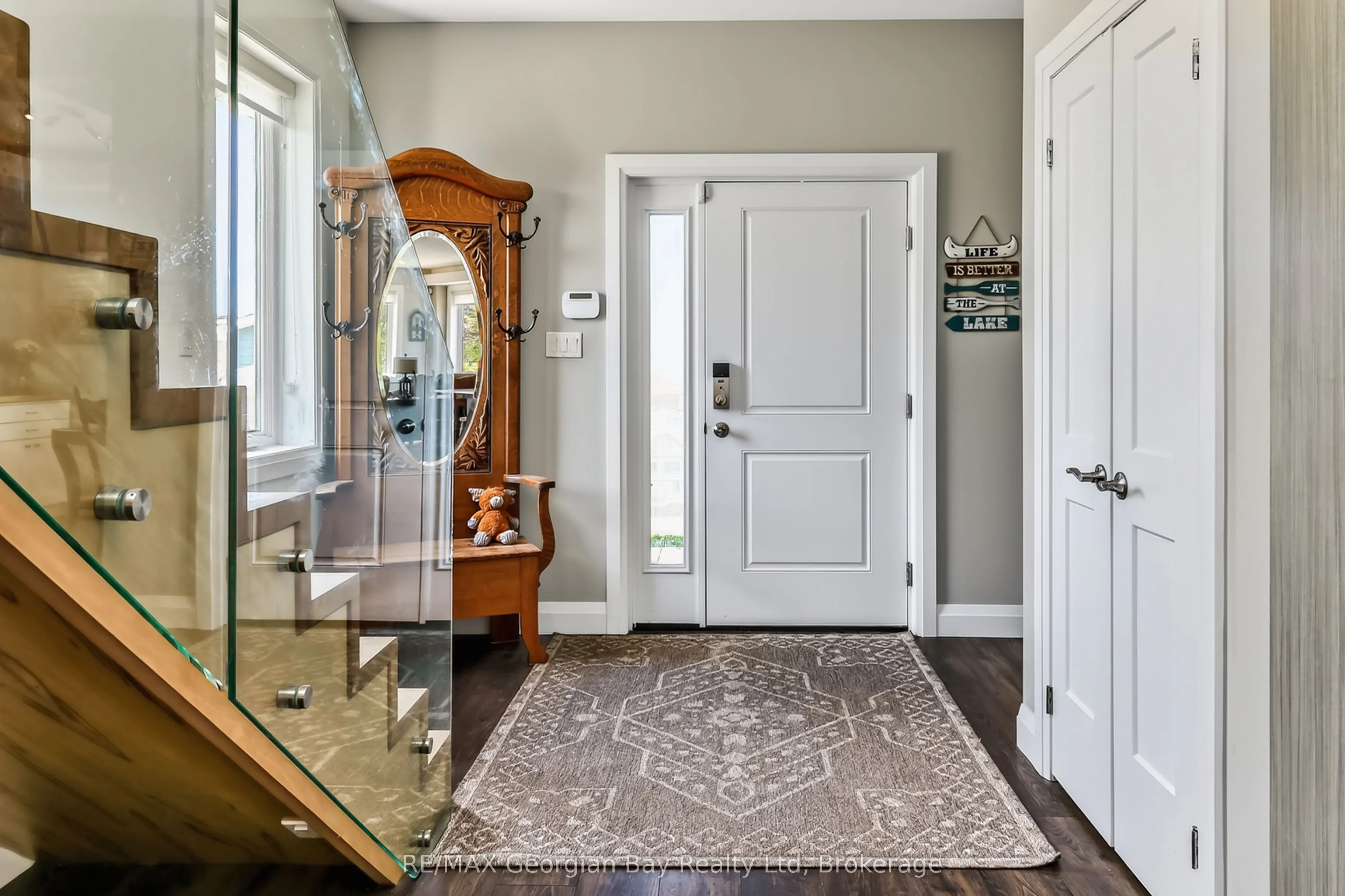 1432 HONEY HARBOUR Road