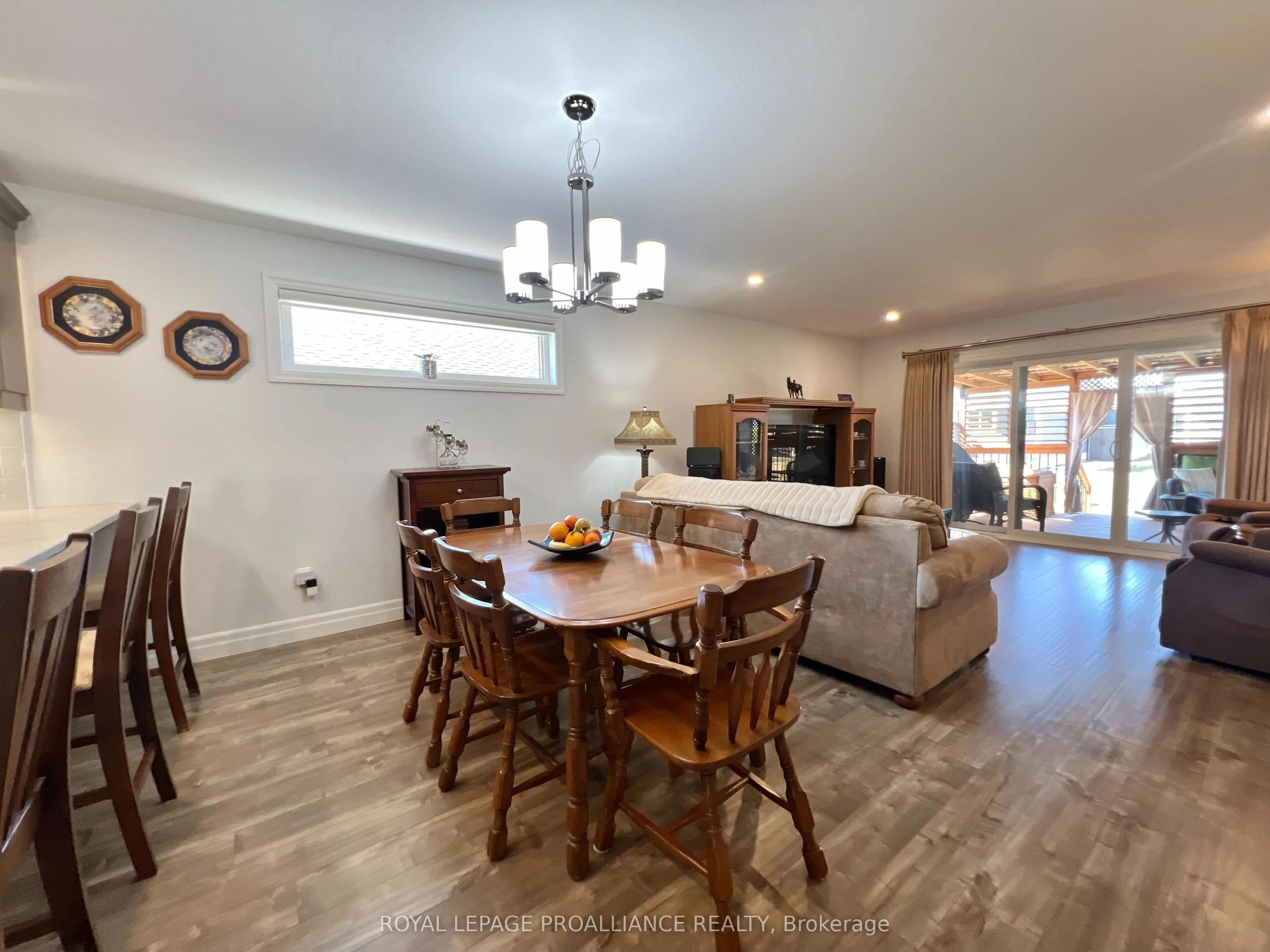 38 Mercedes Drive