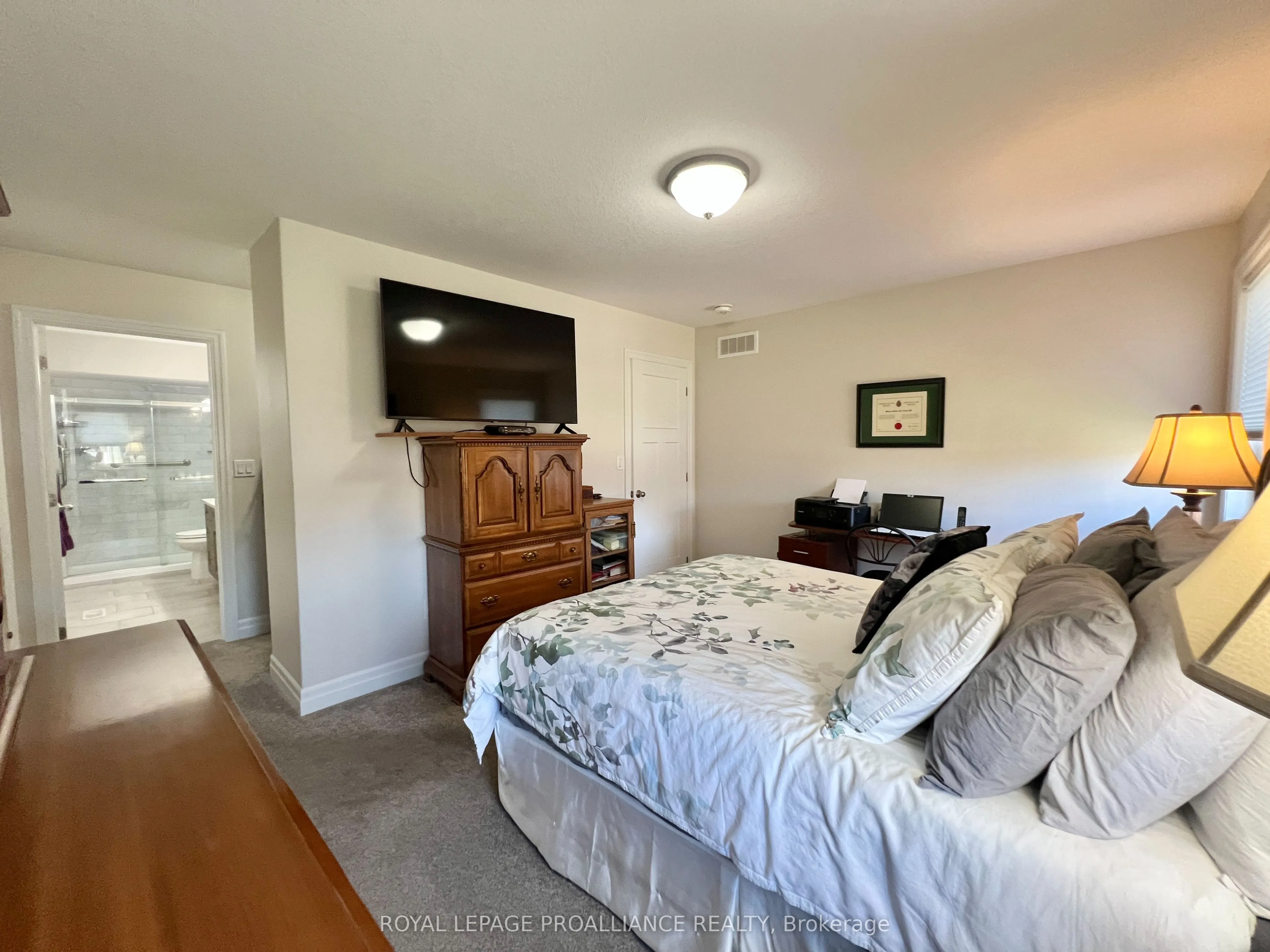 38 Mercedes Drive