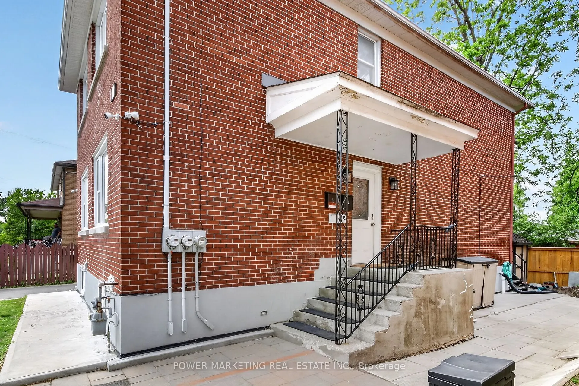 391 Greenwood Avenue