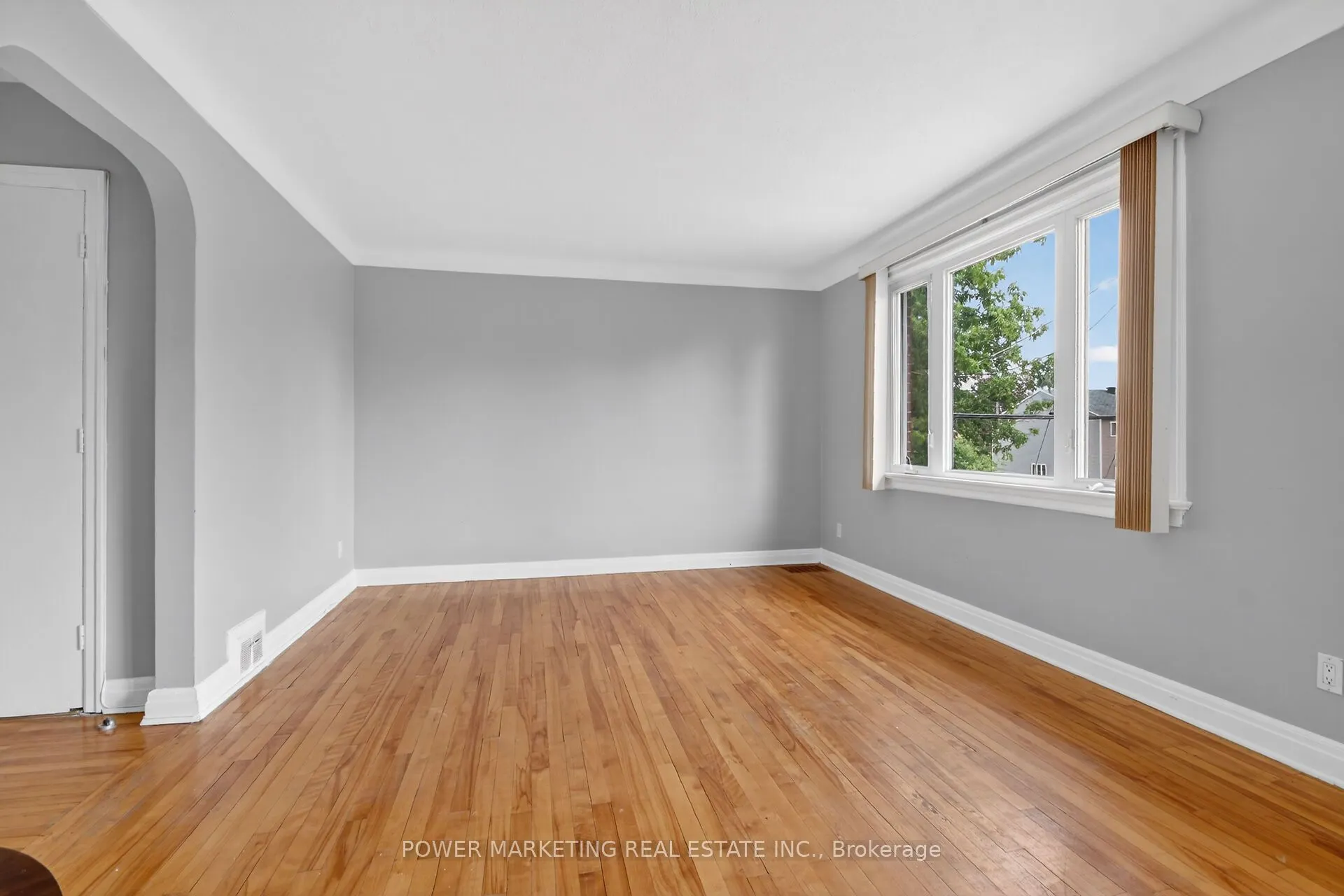 391 Greenwood Avenue