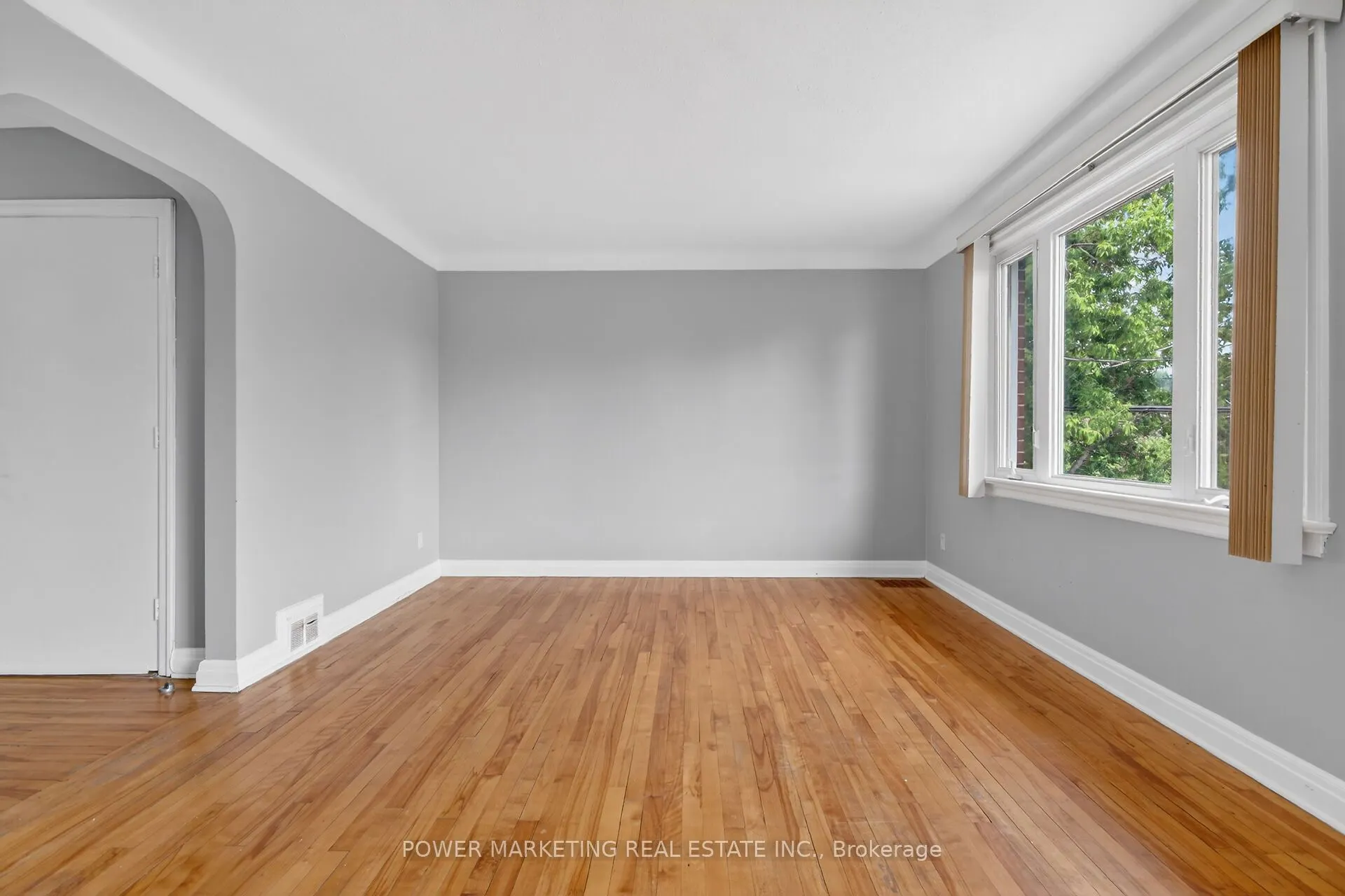 391 Greenwood Avenue