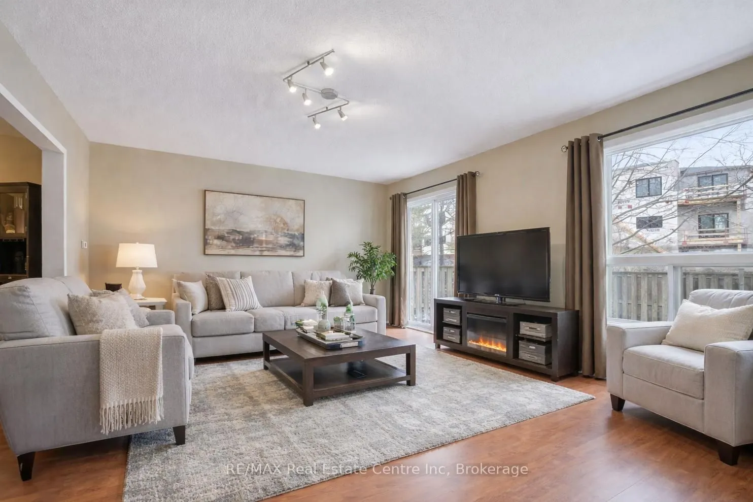210 DAWN Avenue #38
