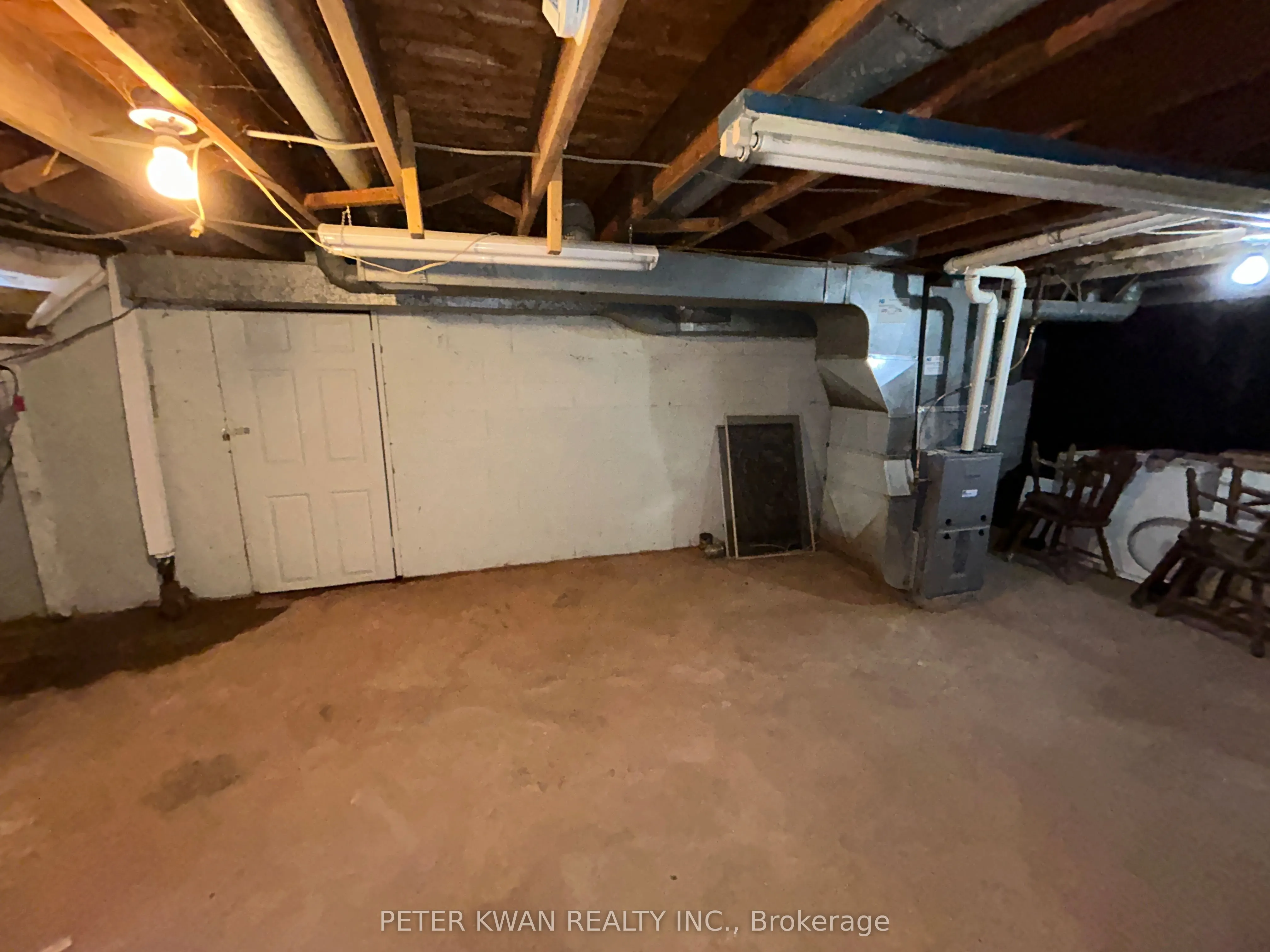 4977 John Street
