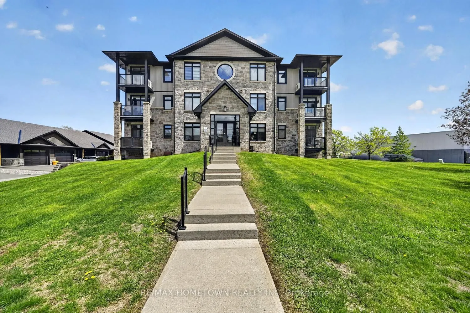 1109 Millwood Avenue #101