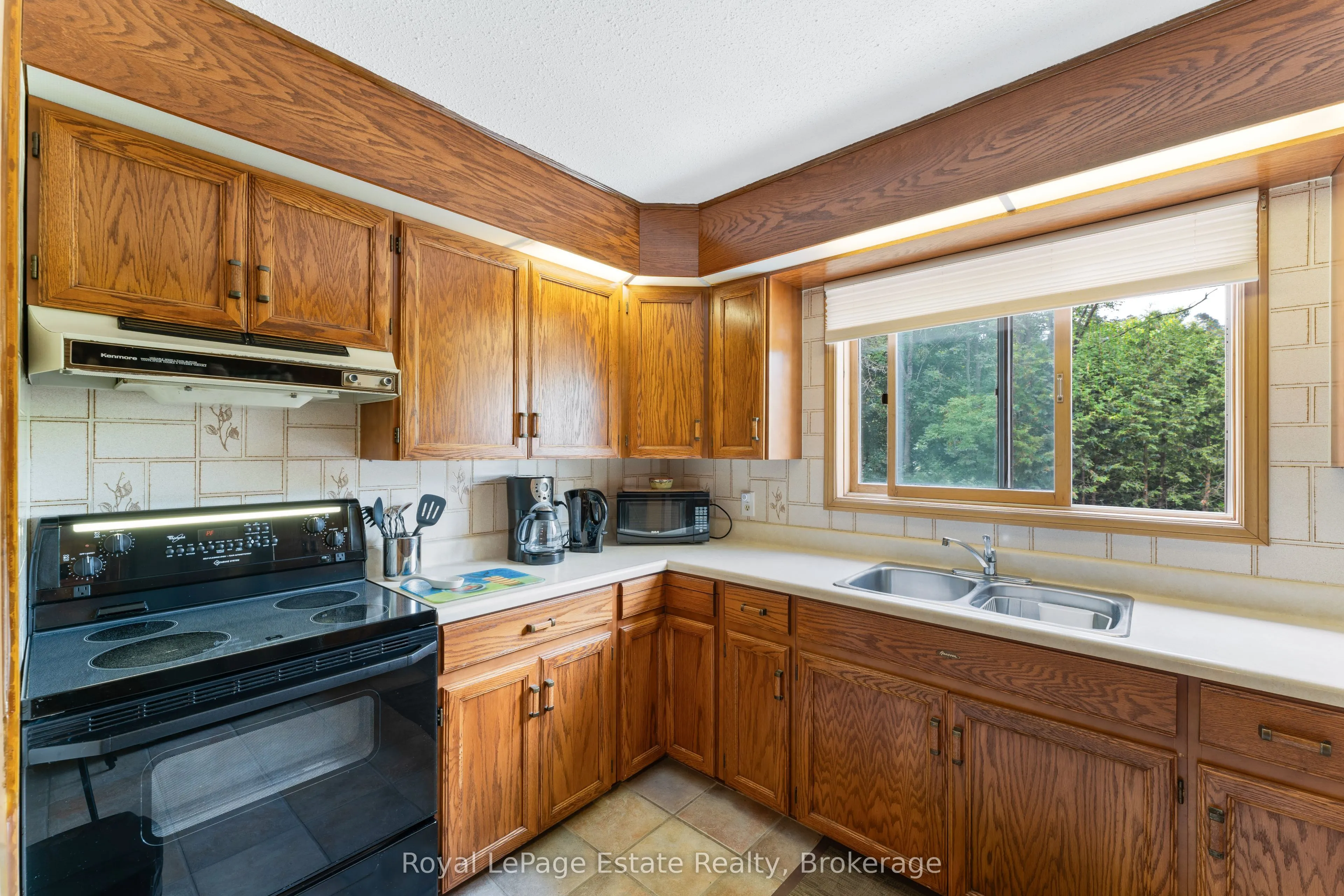 97 Dorena Crescent