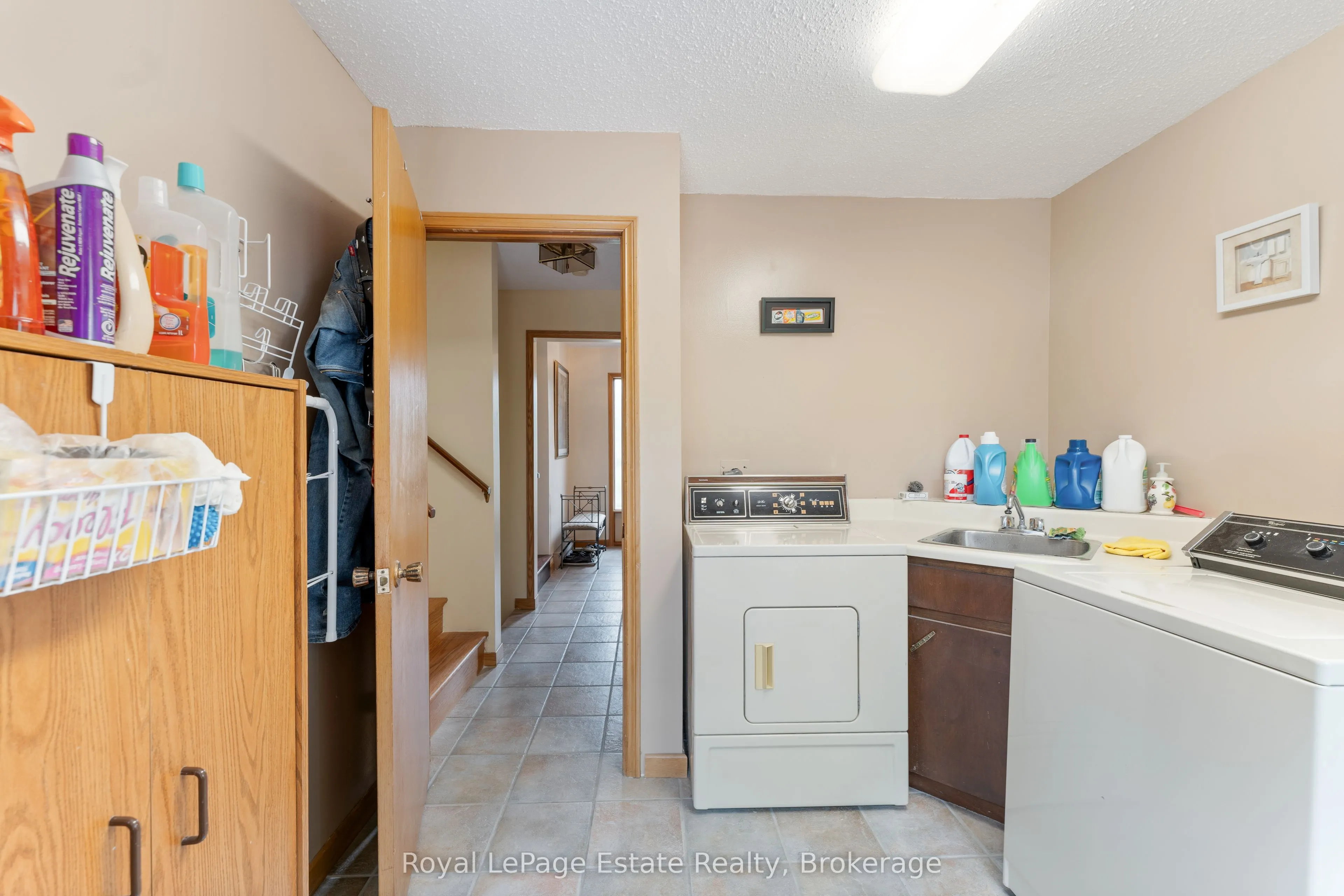 97 Dorena Crescent