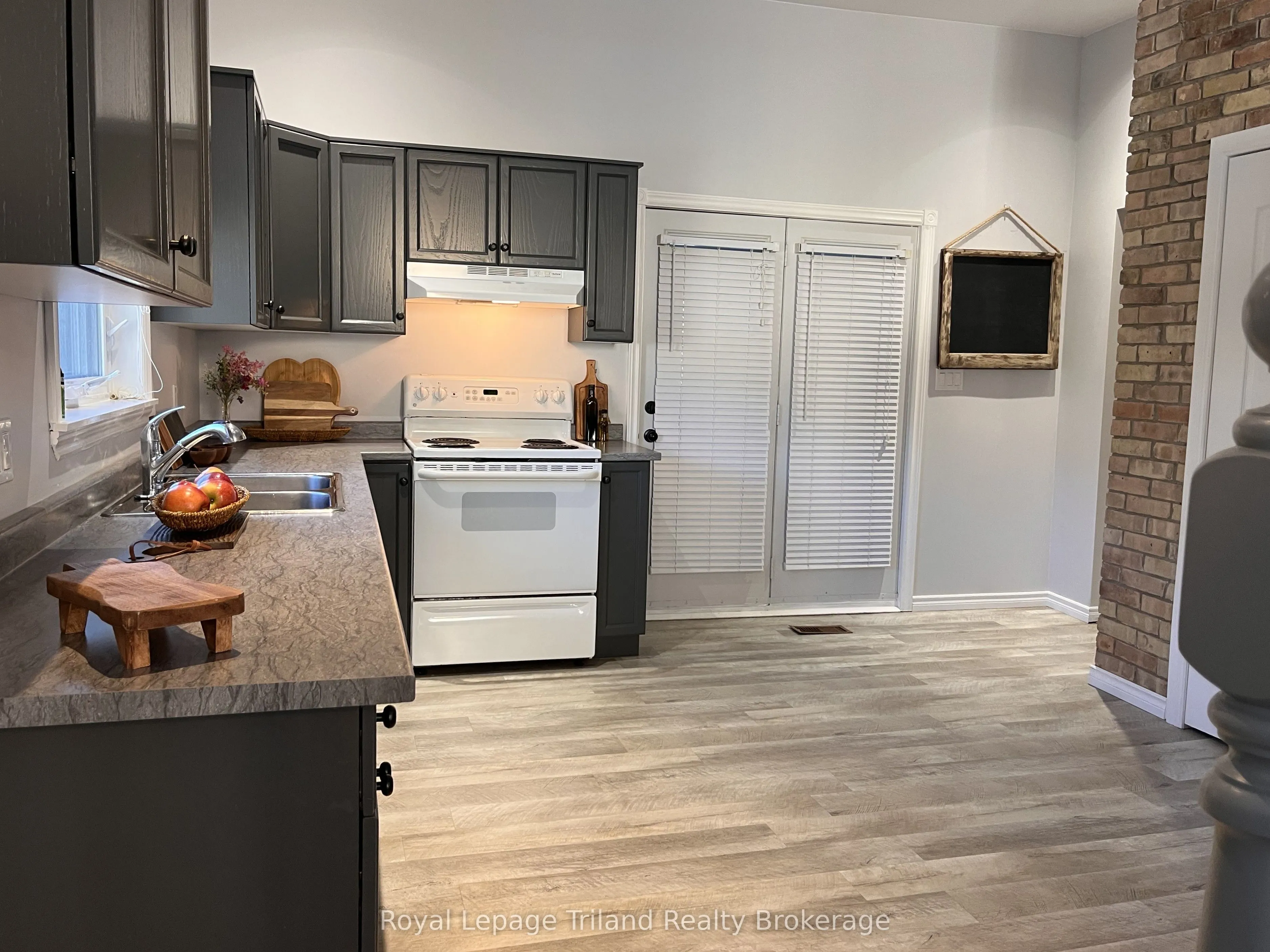 14 Elgin Street W