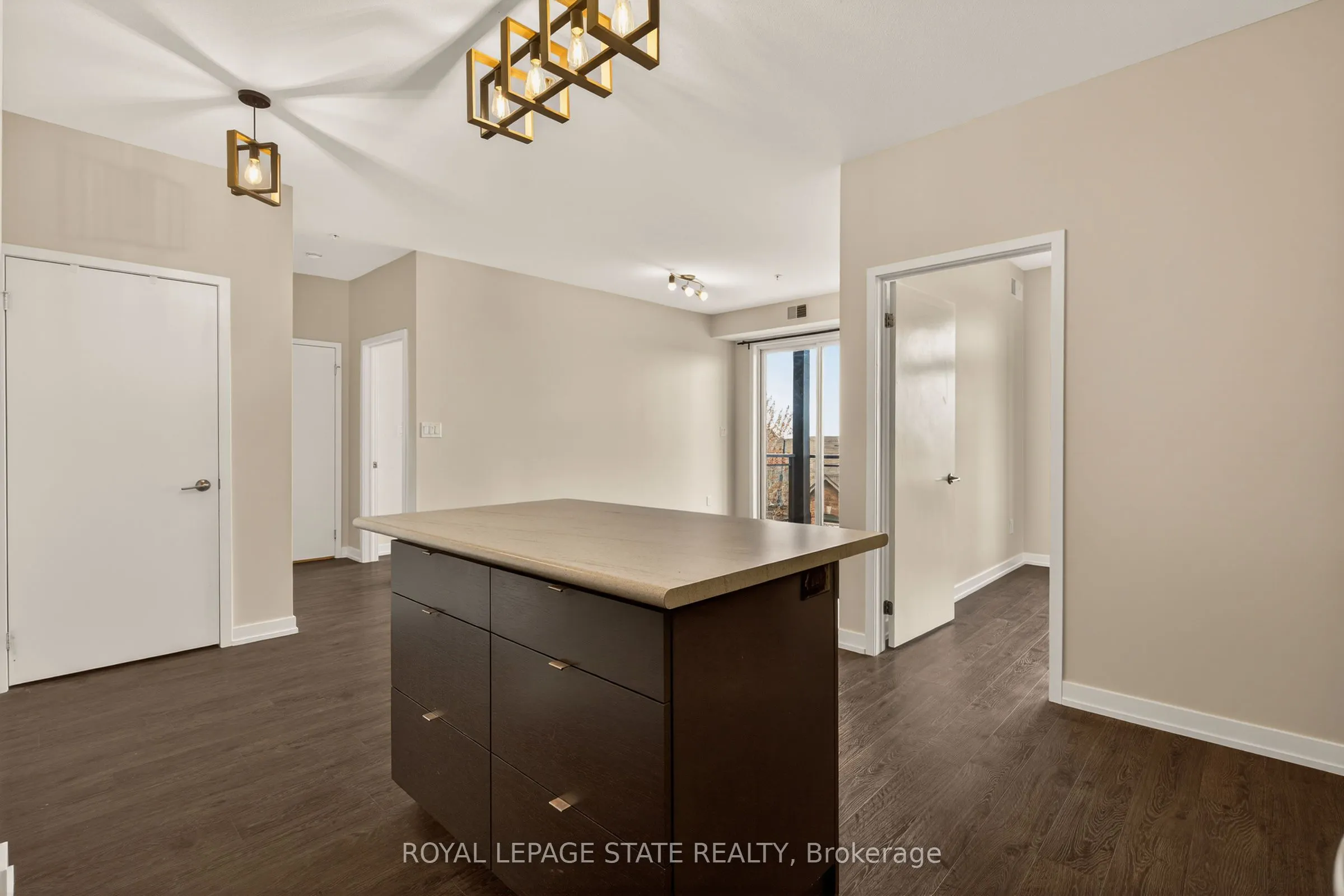 520 North Service Road #308