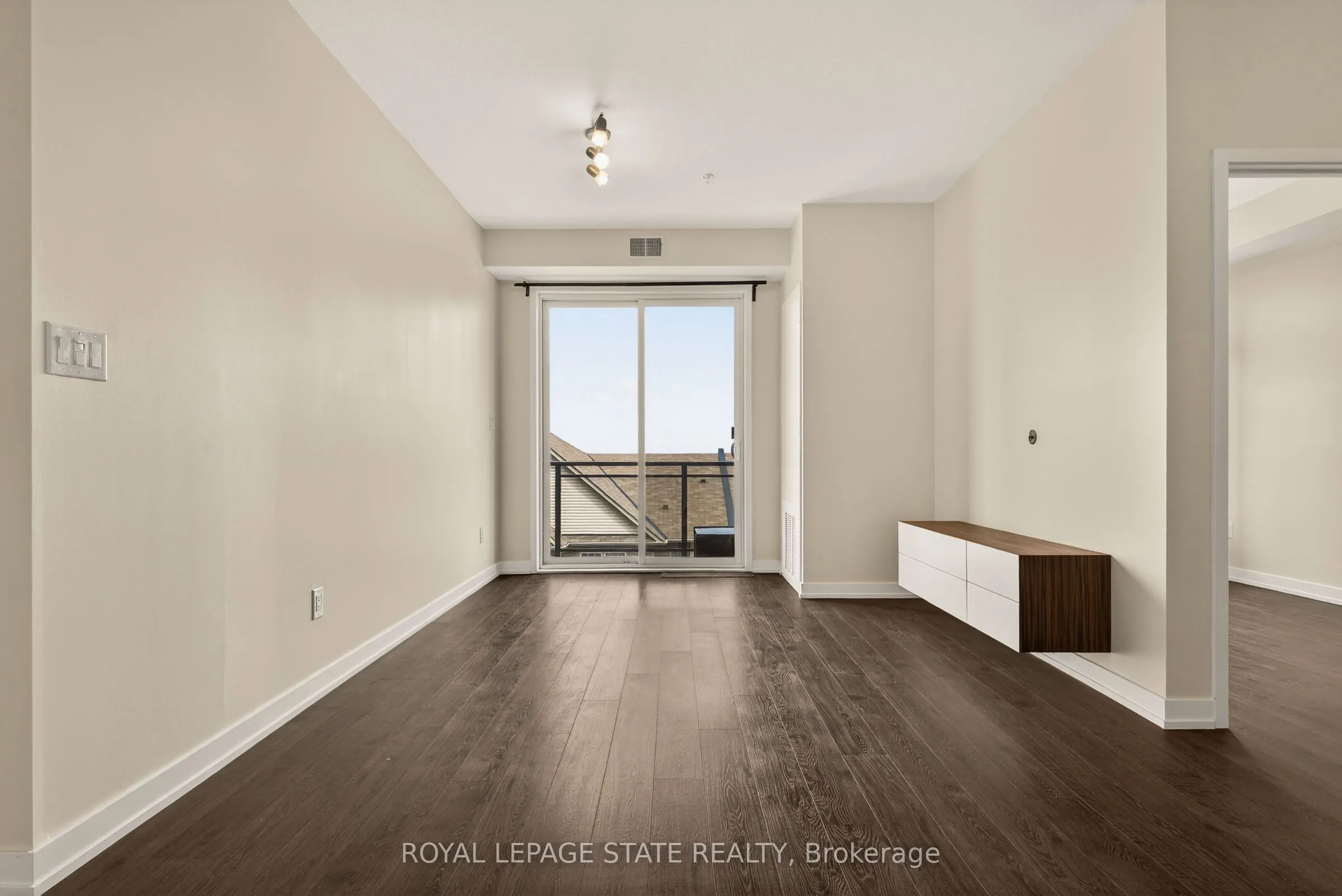 520 North Service Road #308