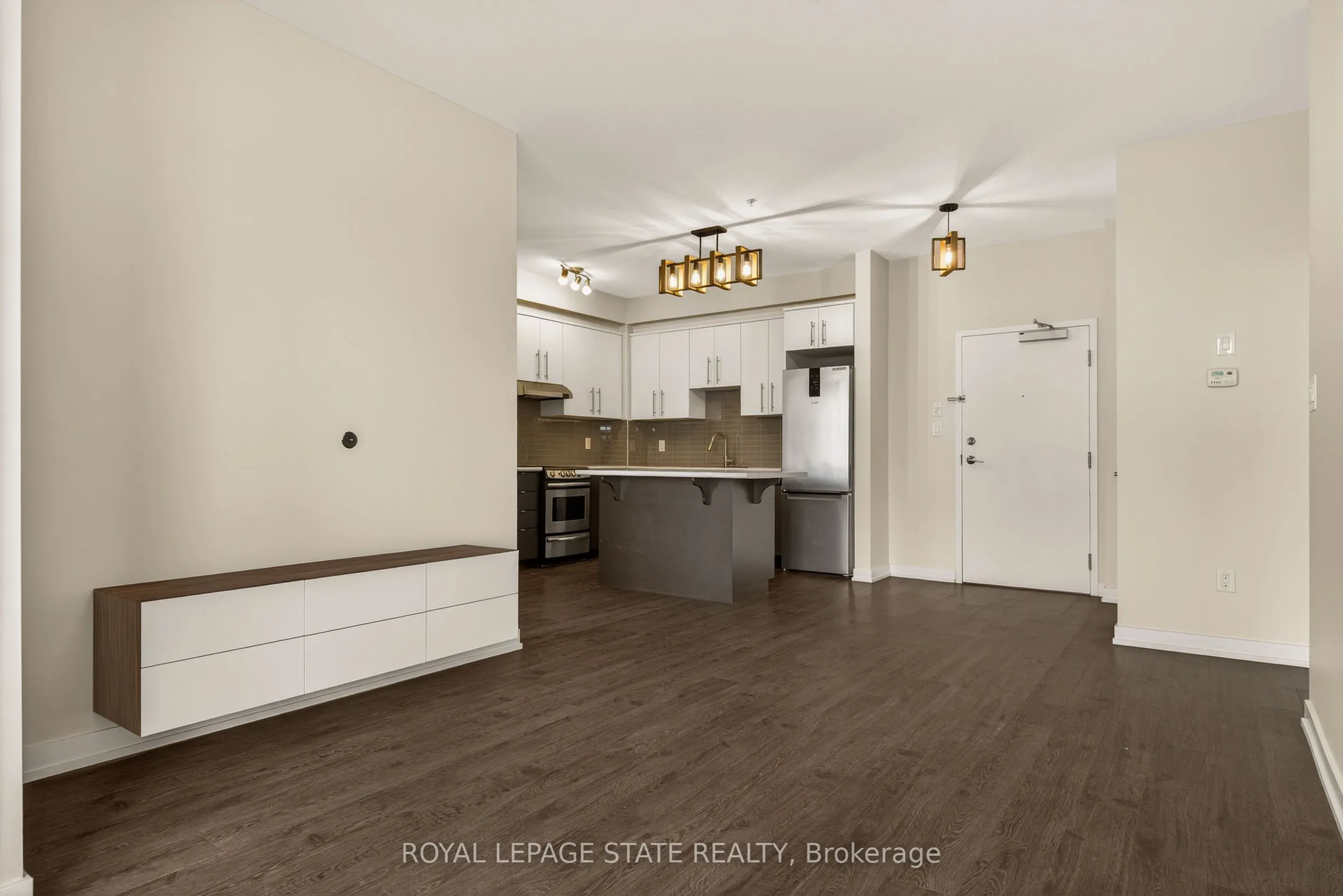 520 North Service Road #308