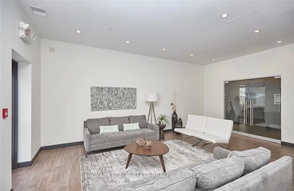 520 North Service Road #308