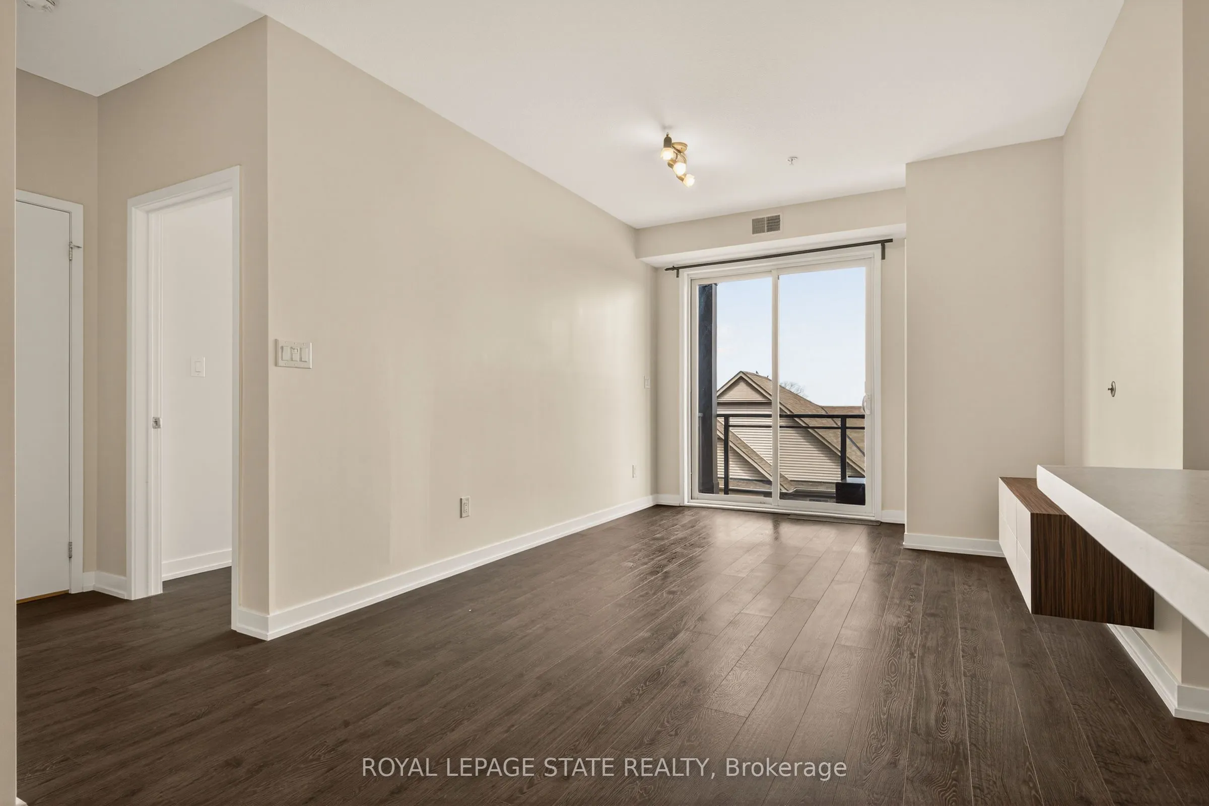 520 North Service Road #308