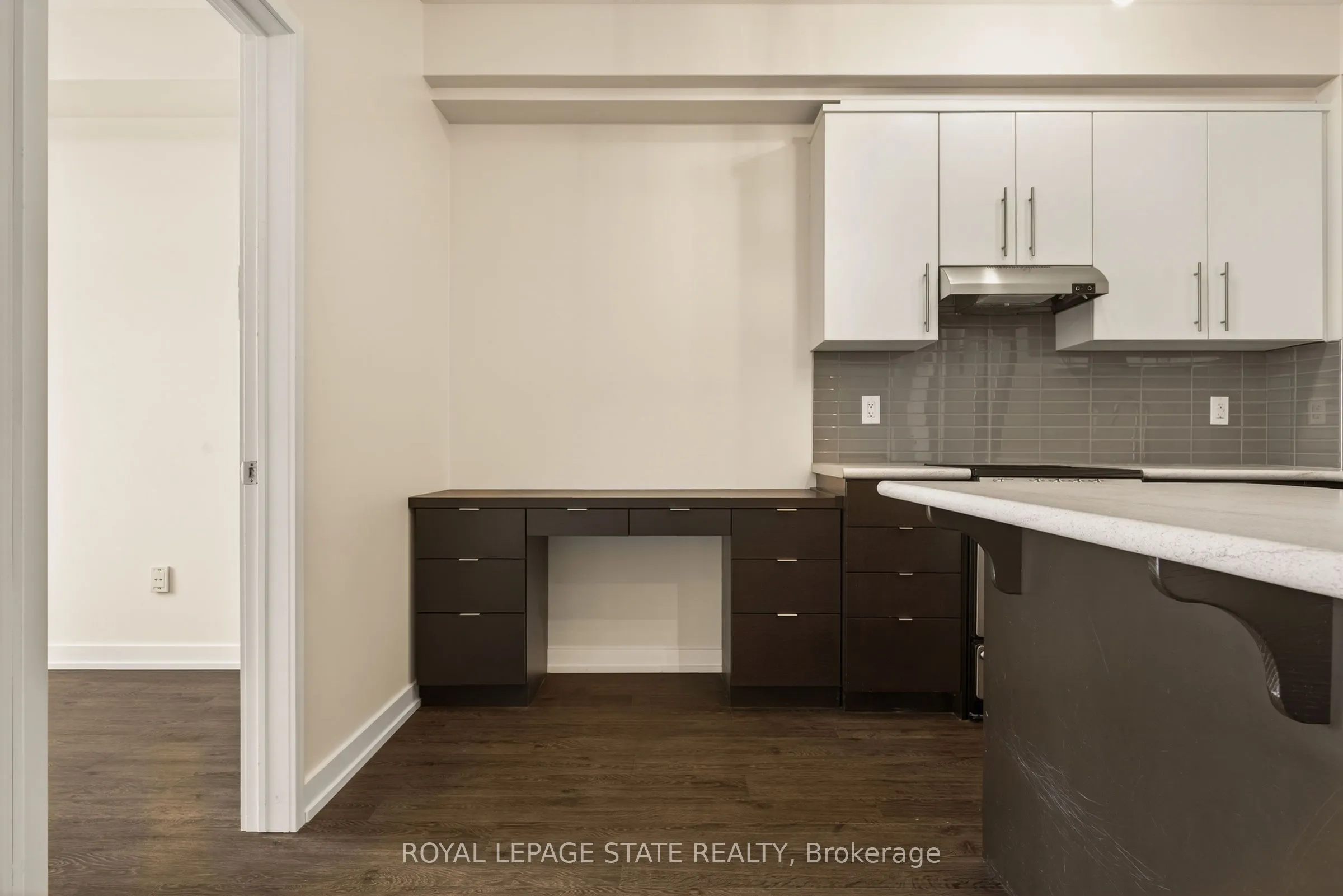 520 North Service Road #308