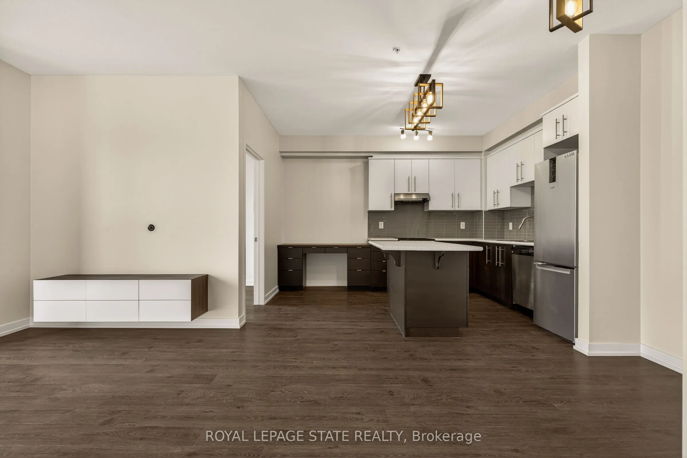 520 North Service Road #308