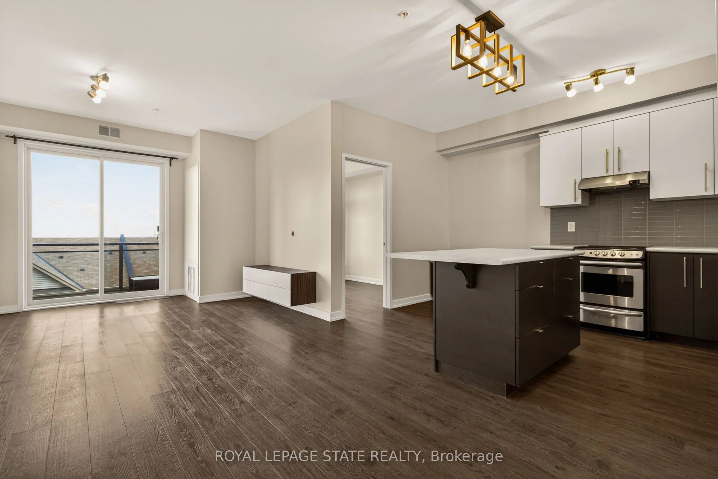 520 North Service Road #308