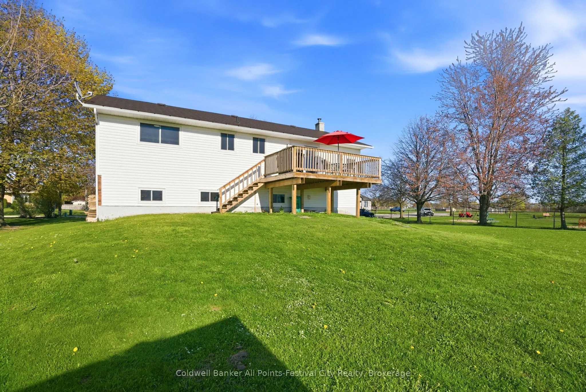 306 Lakeside Drive
