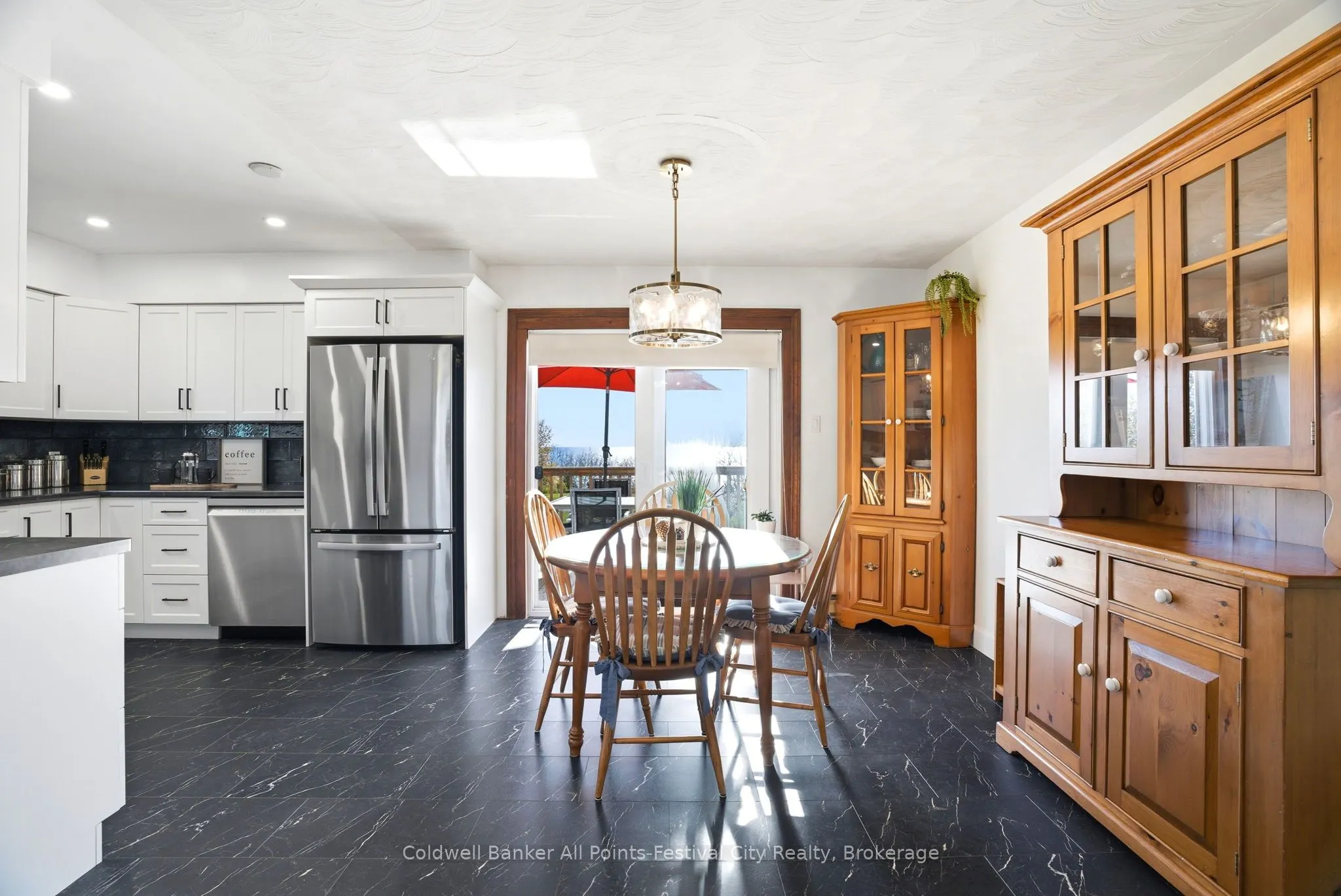 306 Lakeside Drive
