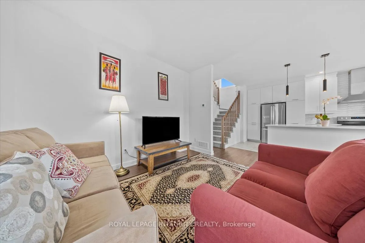 99 Rutile Street