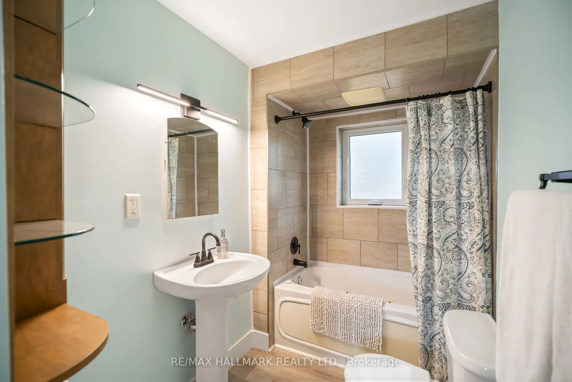 231 Point Abino Road S