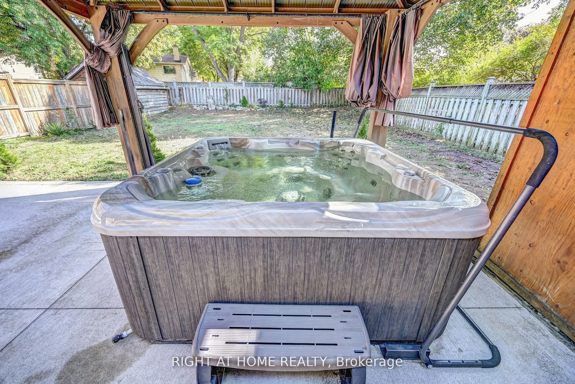 137 Country Club Drive