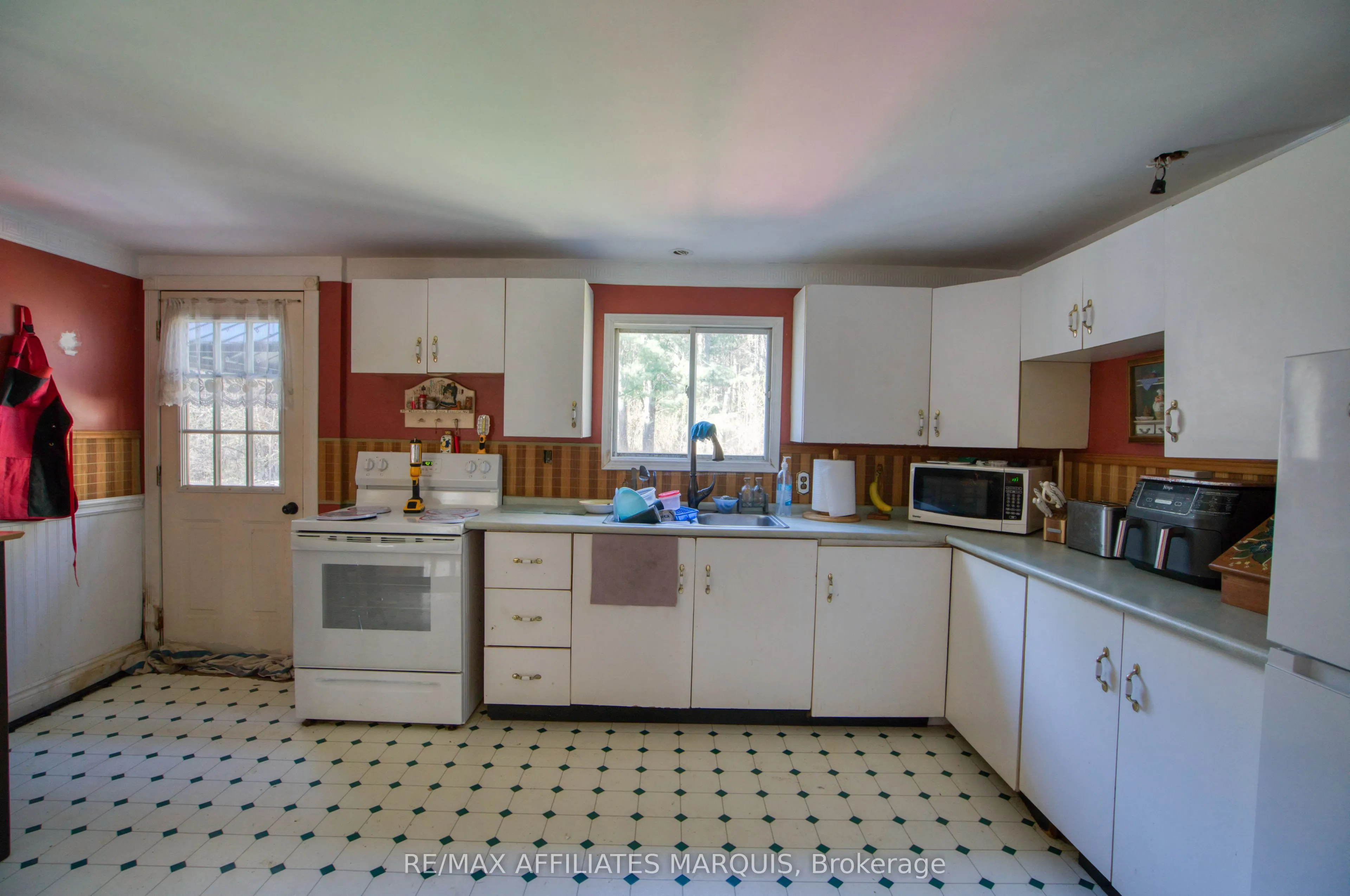 641 Harper Road