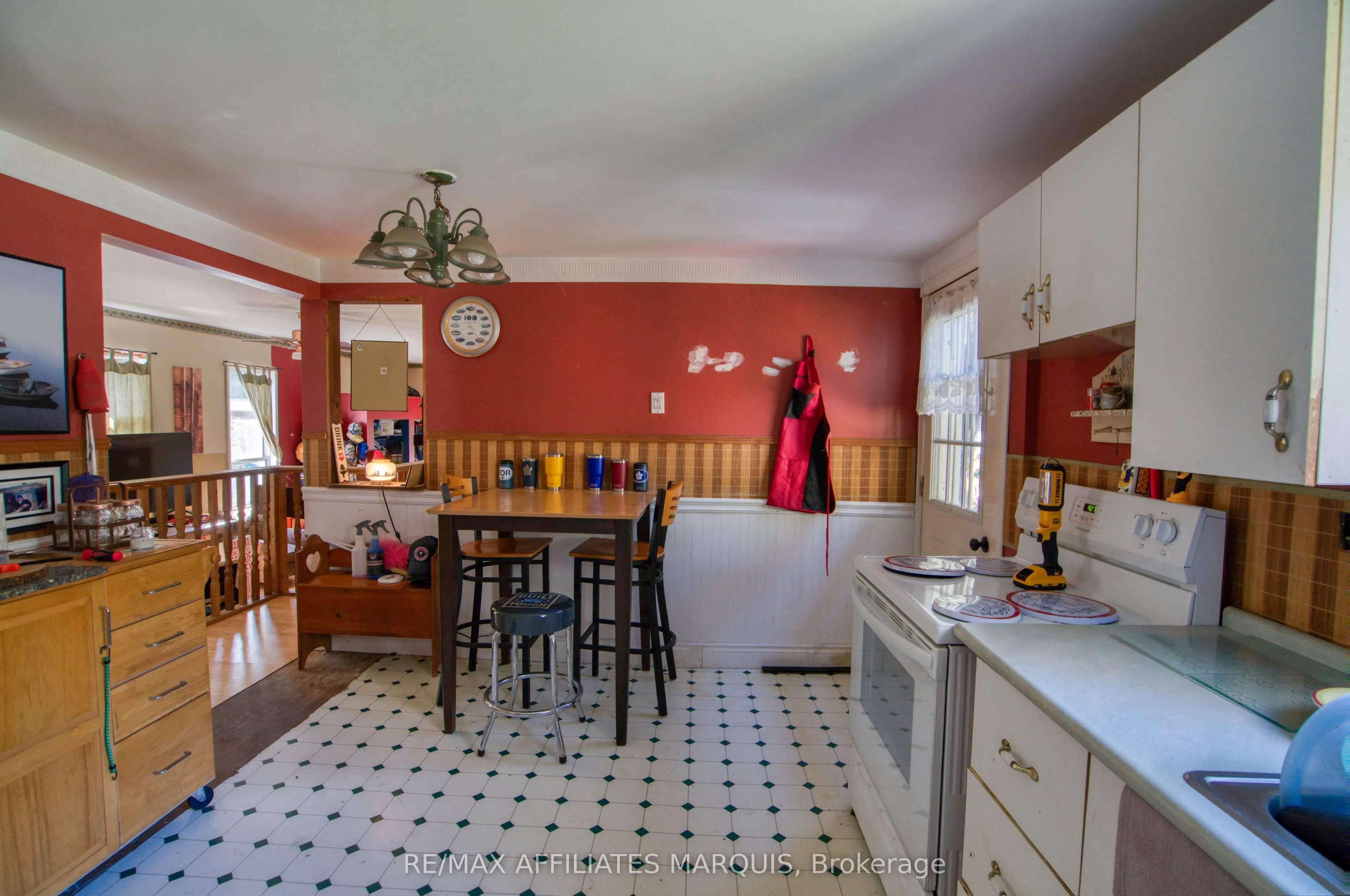 641 Harper Road