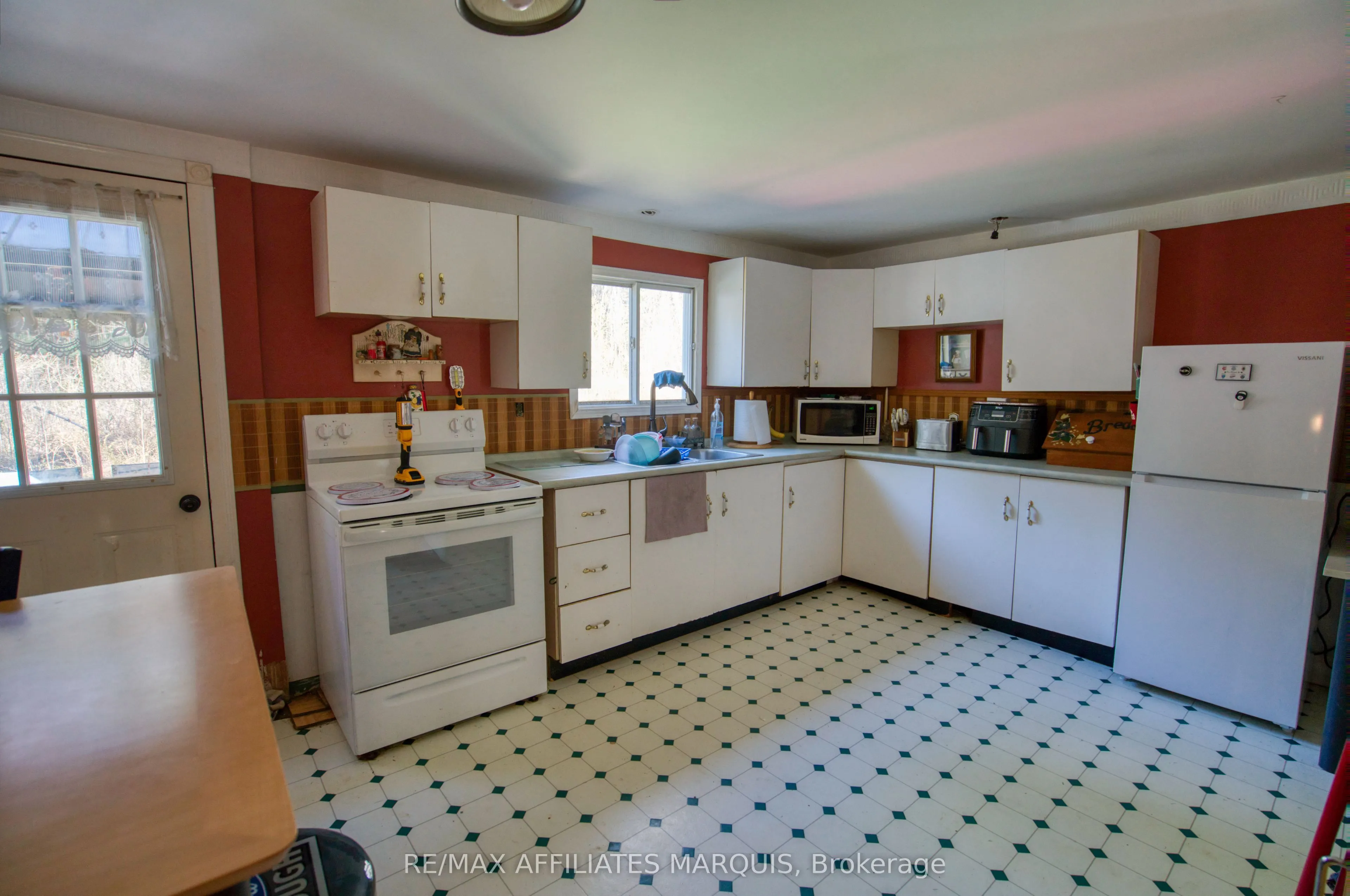 641 Harper Road