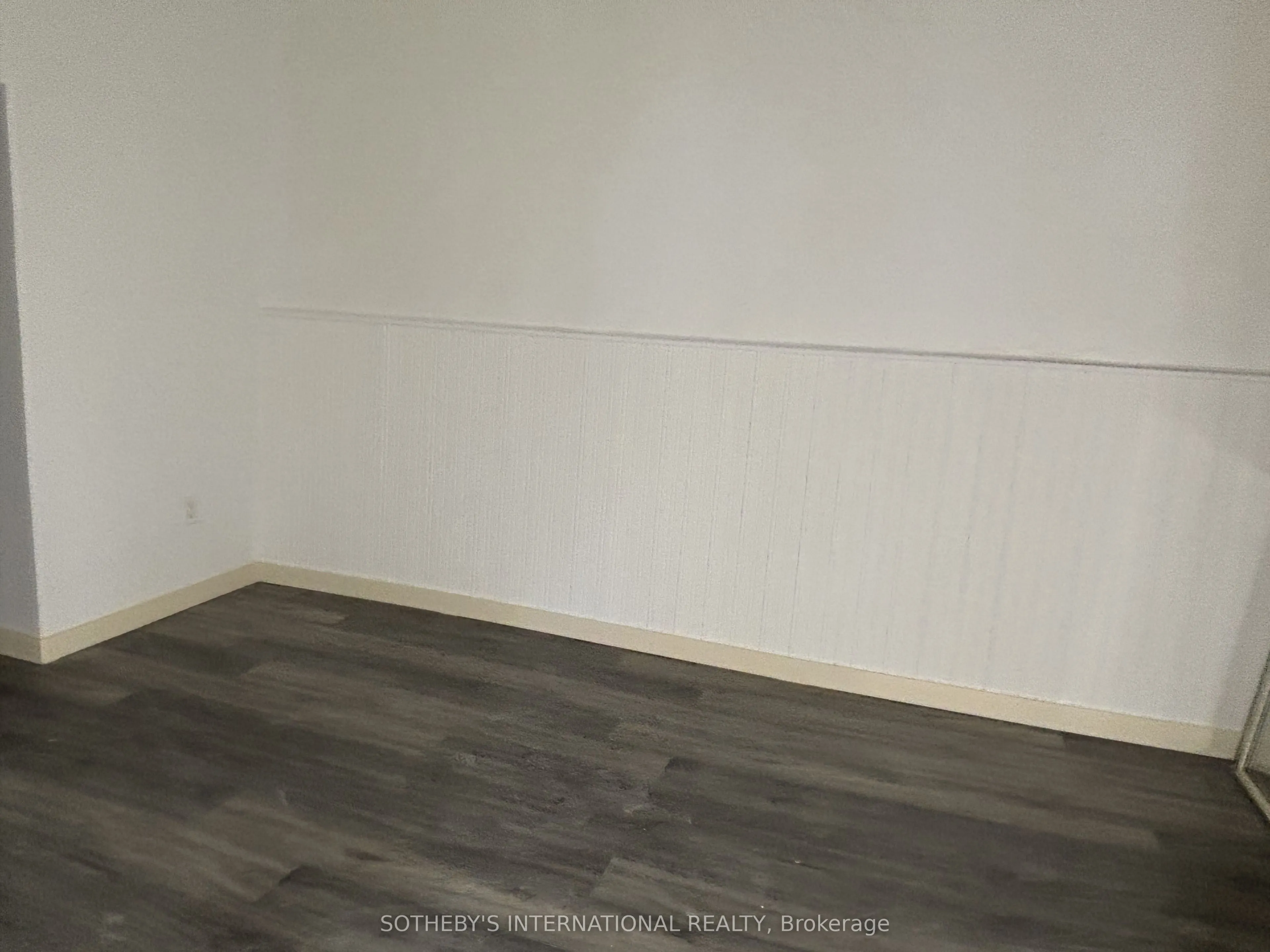 204-208 King Street W