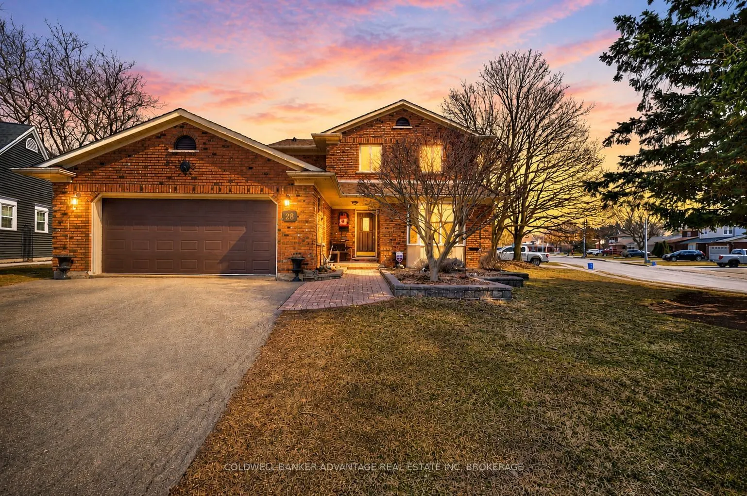 28 Dixon Crescent