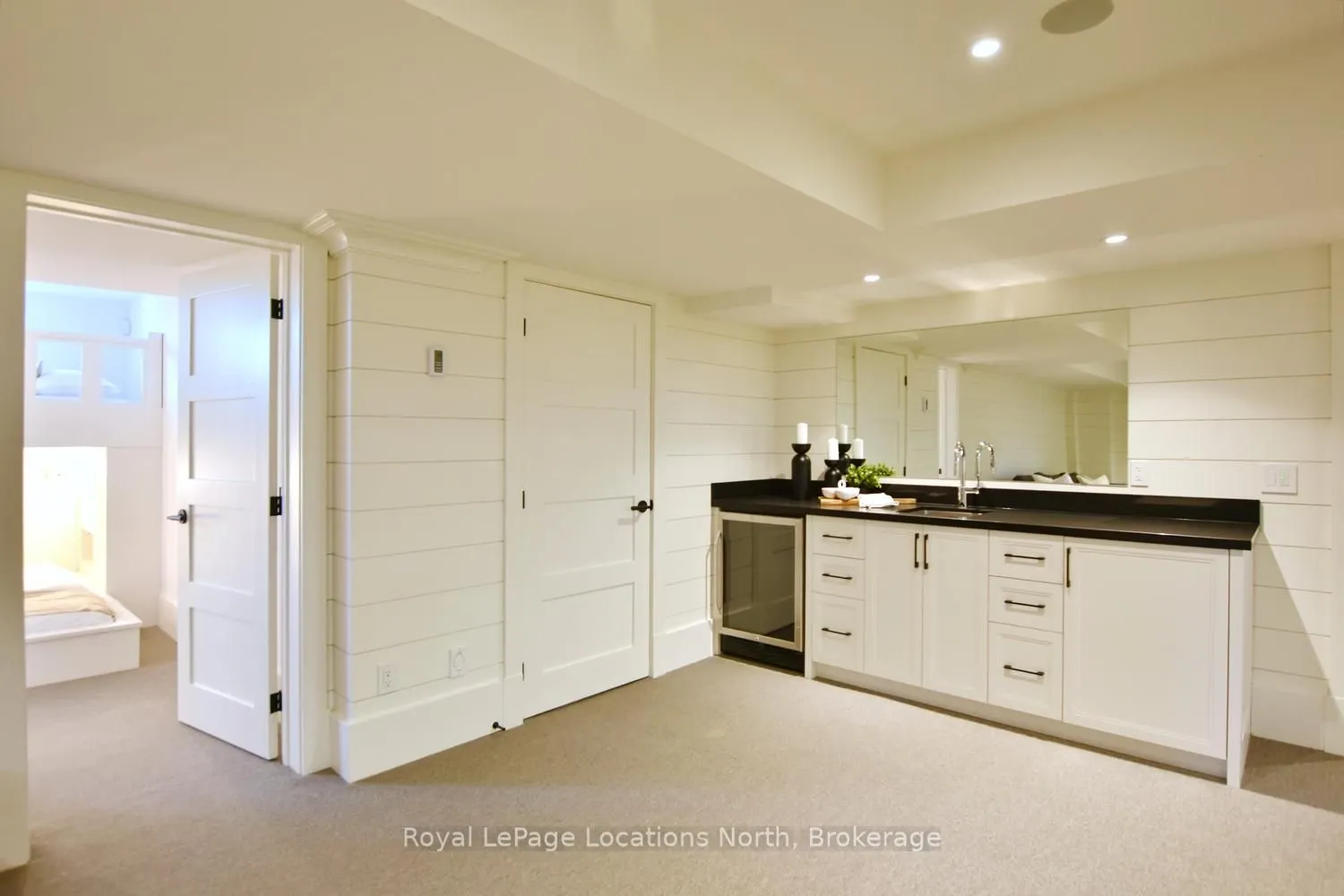 277 JOZO WEIDER Boulevard #902