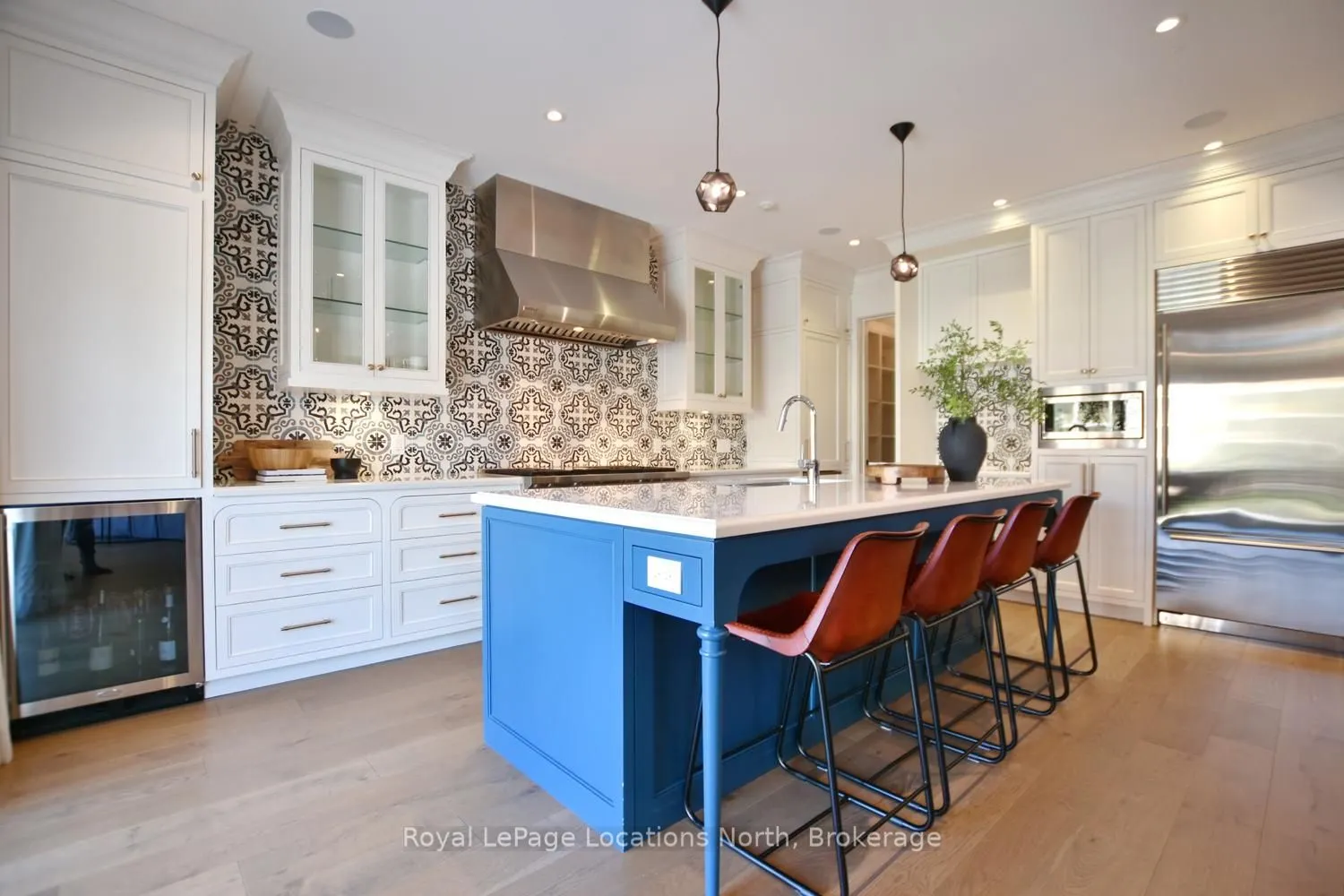 277 JOZO WEIDER Boulevard #902