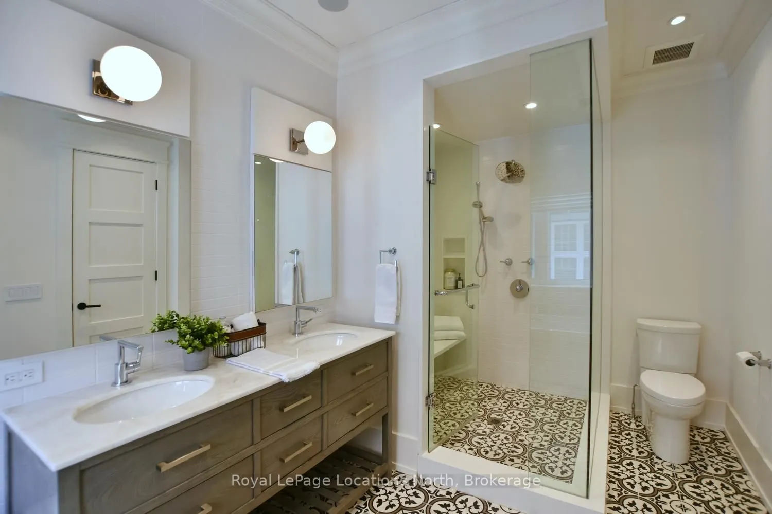 277 JOZO WEIDER Boulevard #902