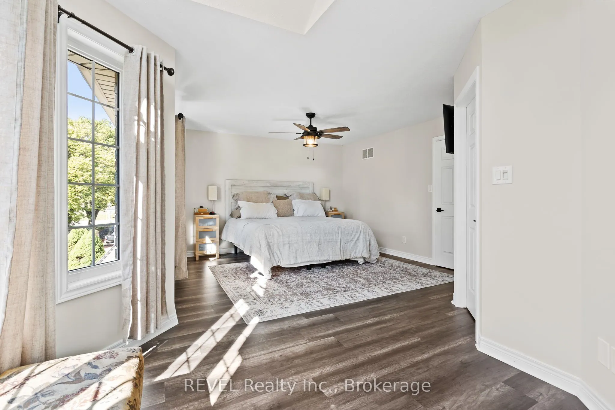 98 Debora Drive
