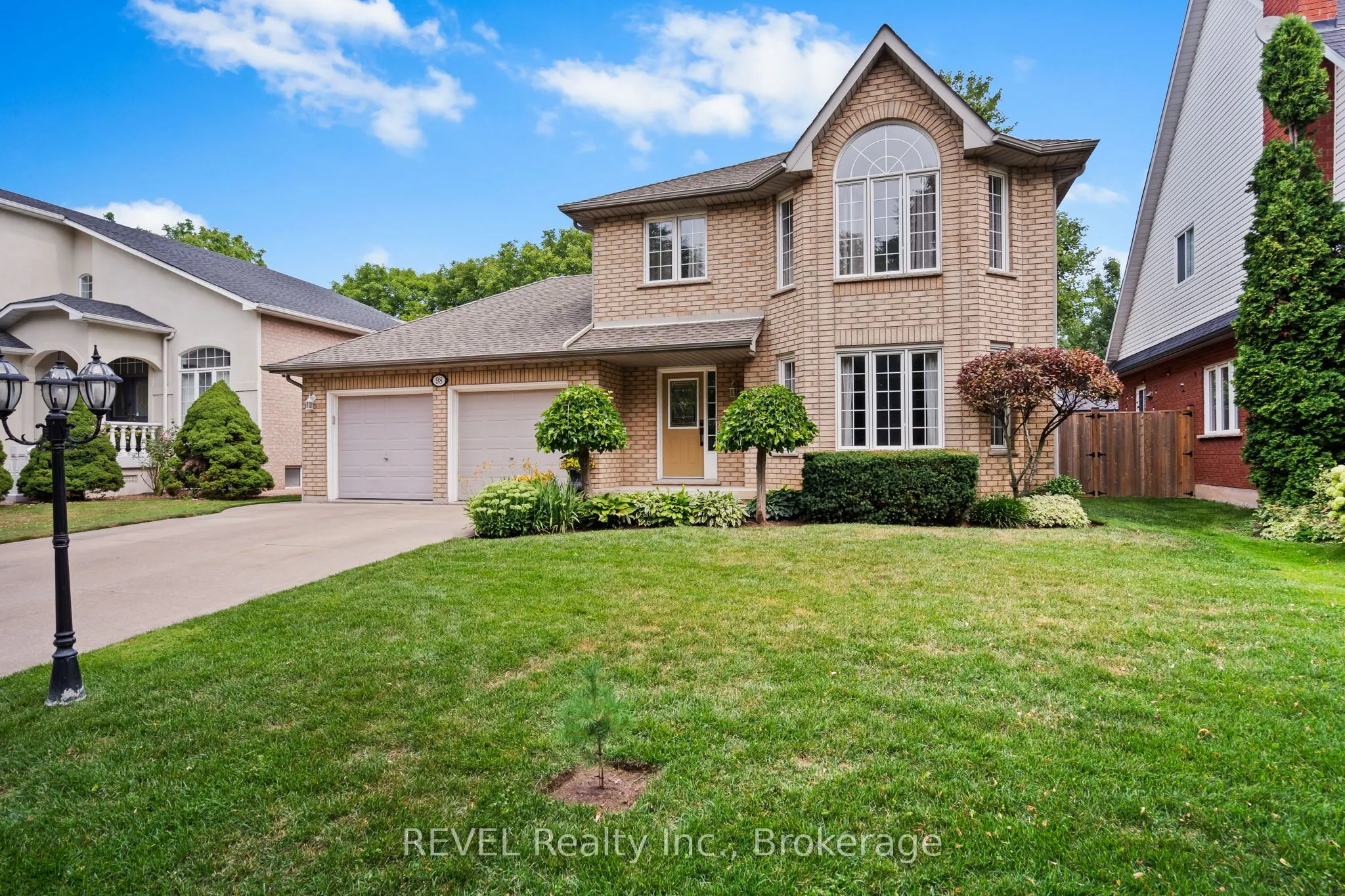 98 Debora Drive