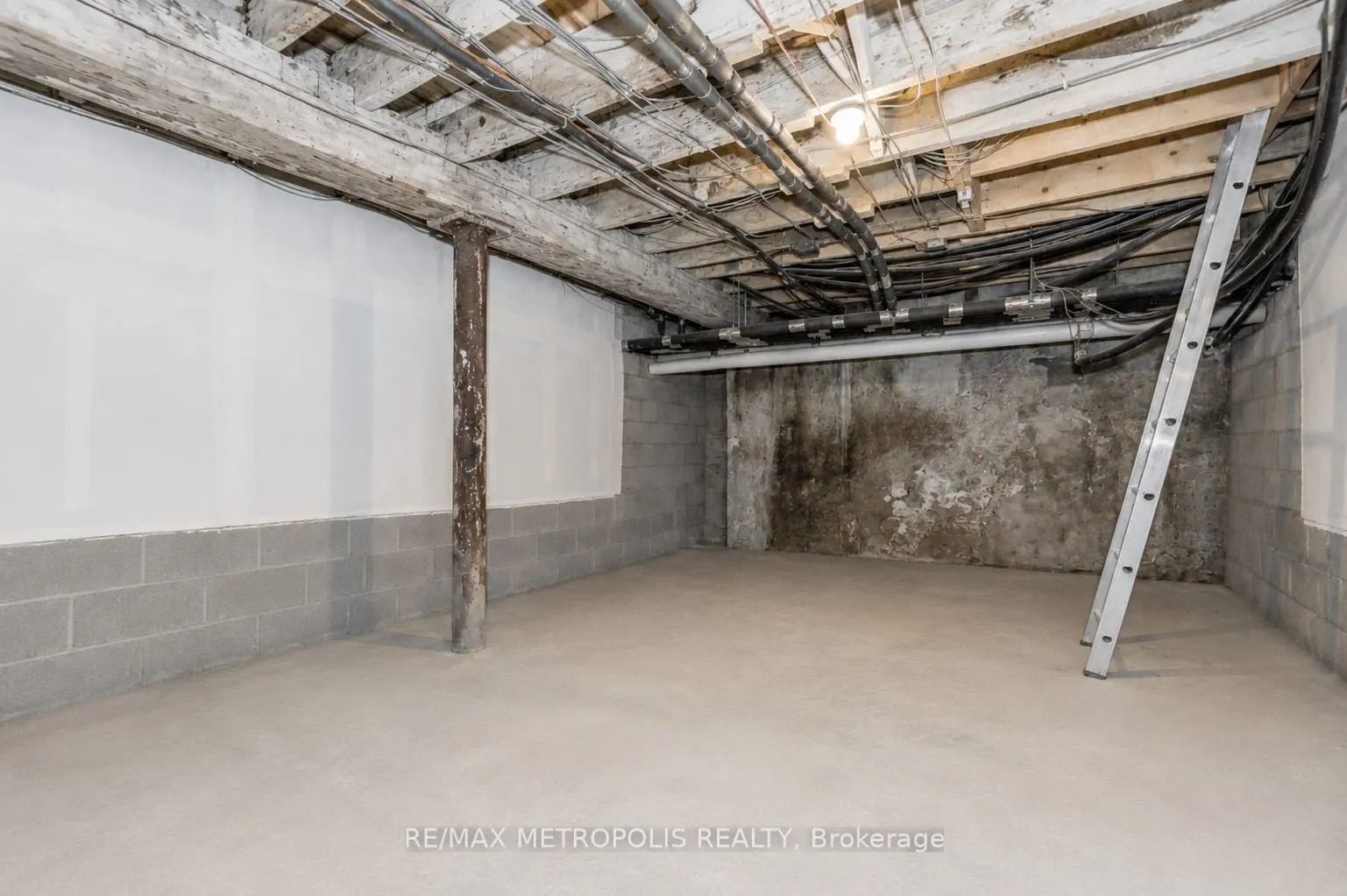 25 Concession Street #110