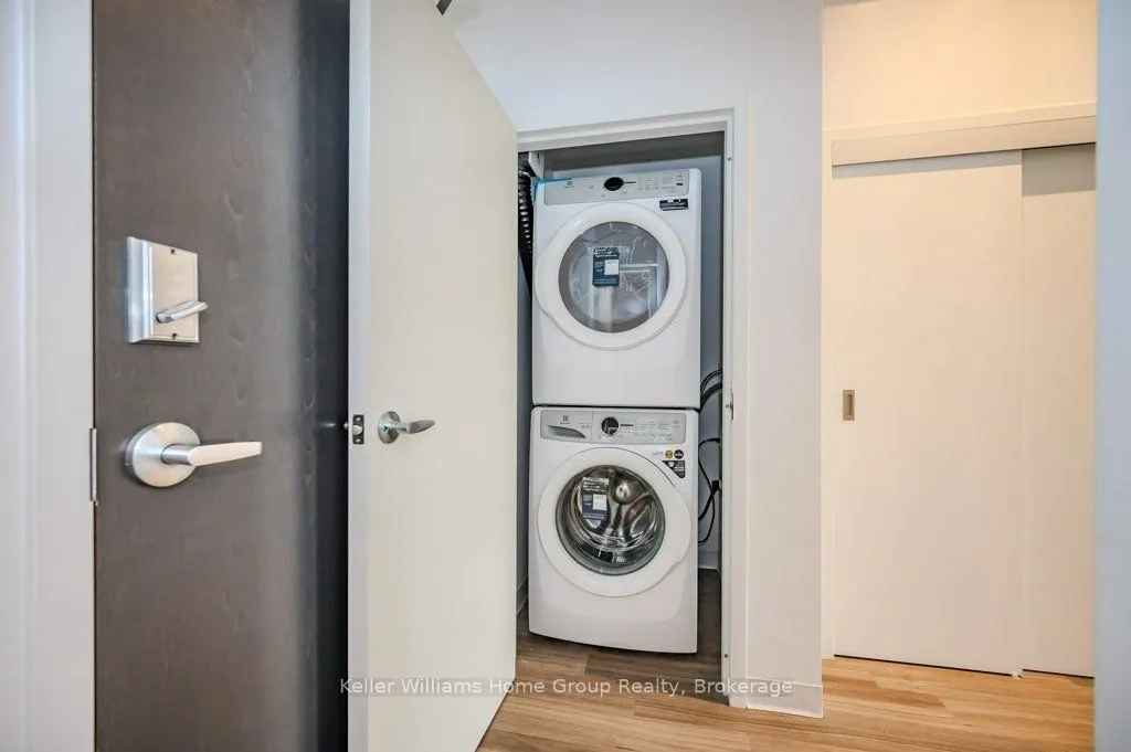 120 Huron Street #304
