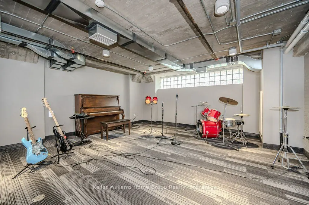 120 Huron Street #304