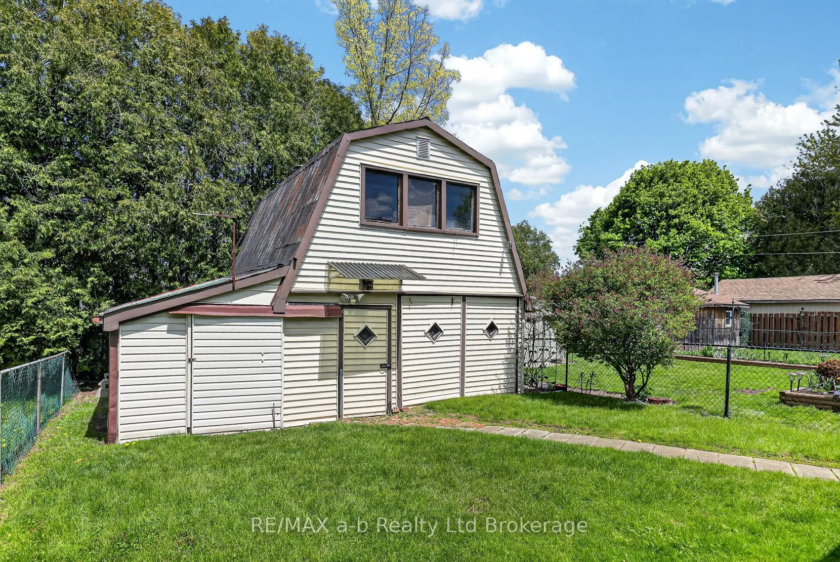 13 Witty Avenue