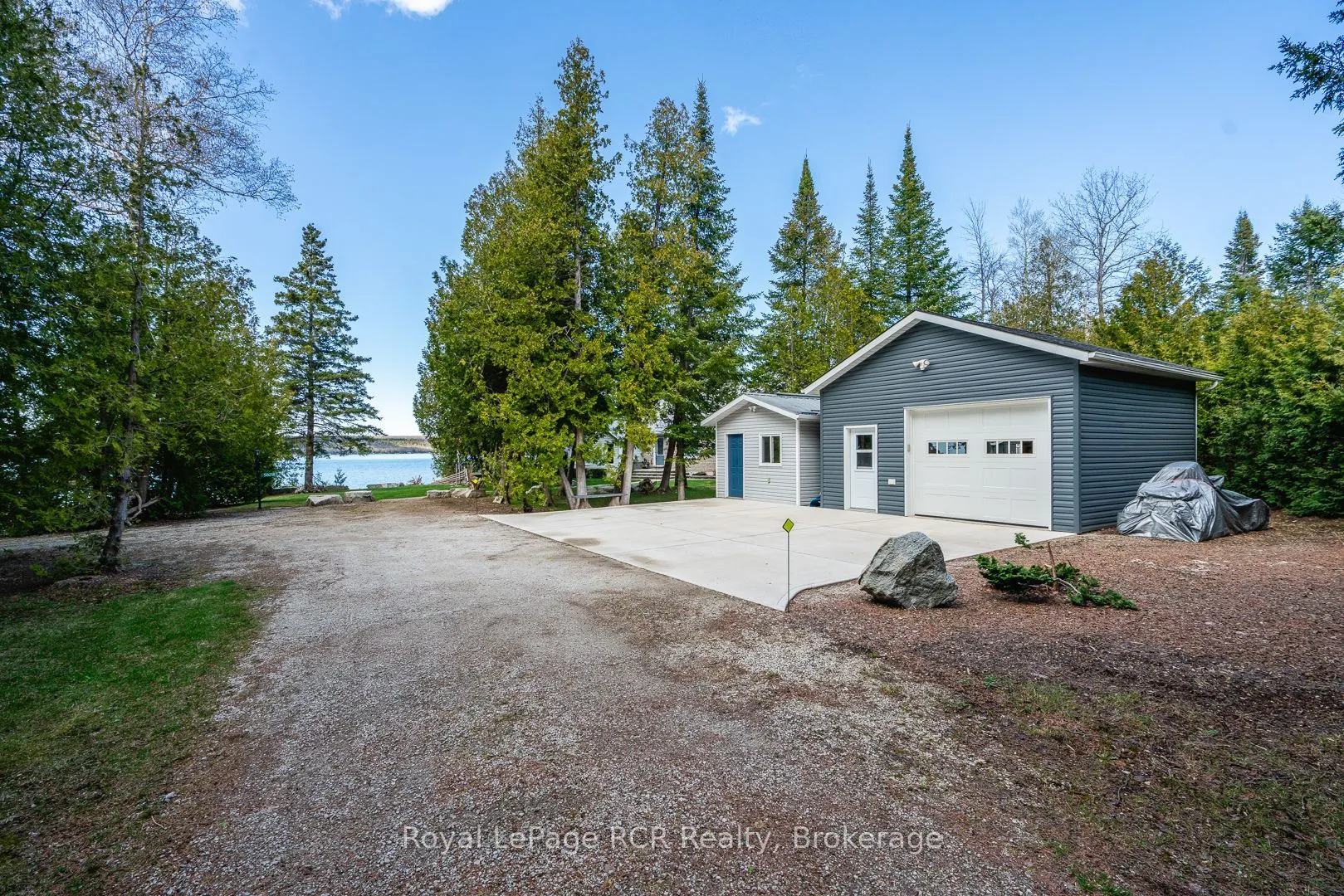 502183 Grey Road 1 Road