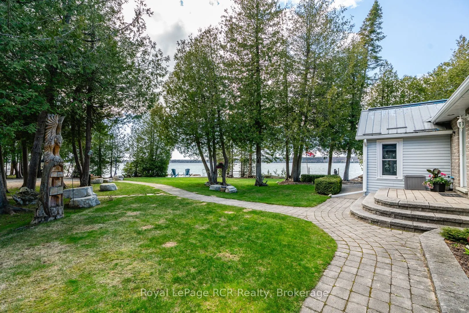 502183 Grey Road 1 Road