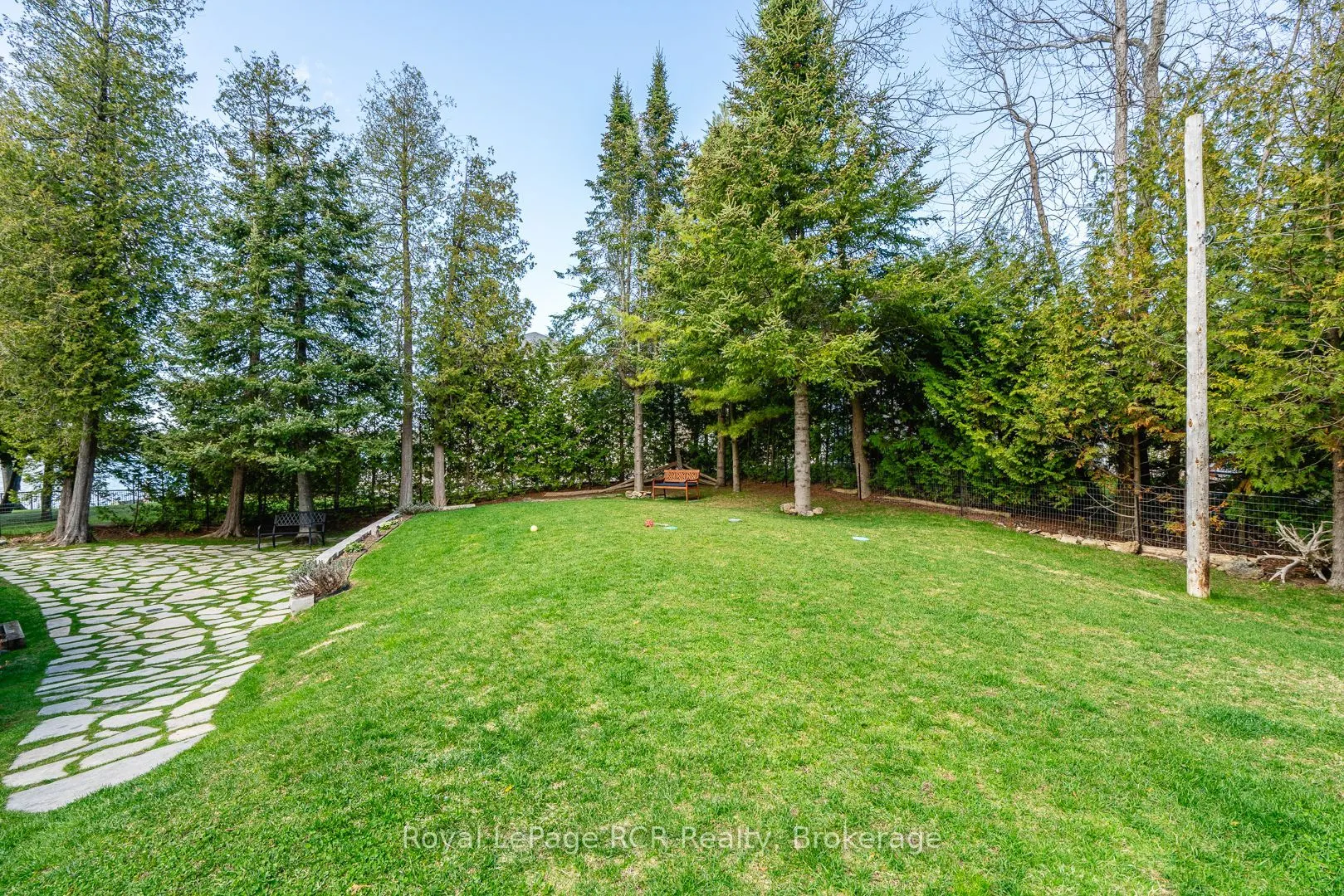 502183 Grey Road 1 Road