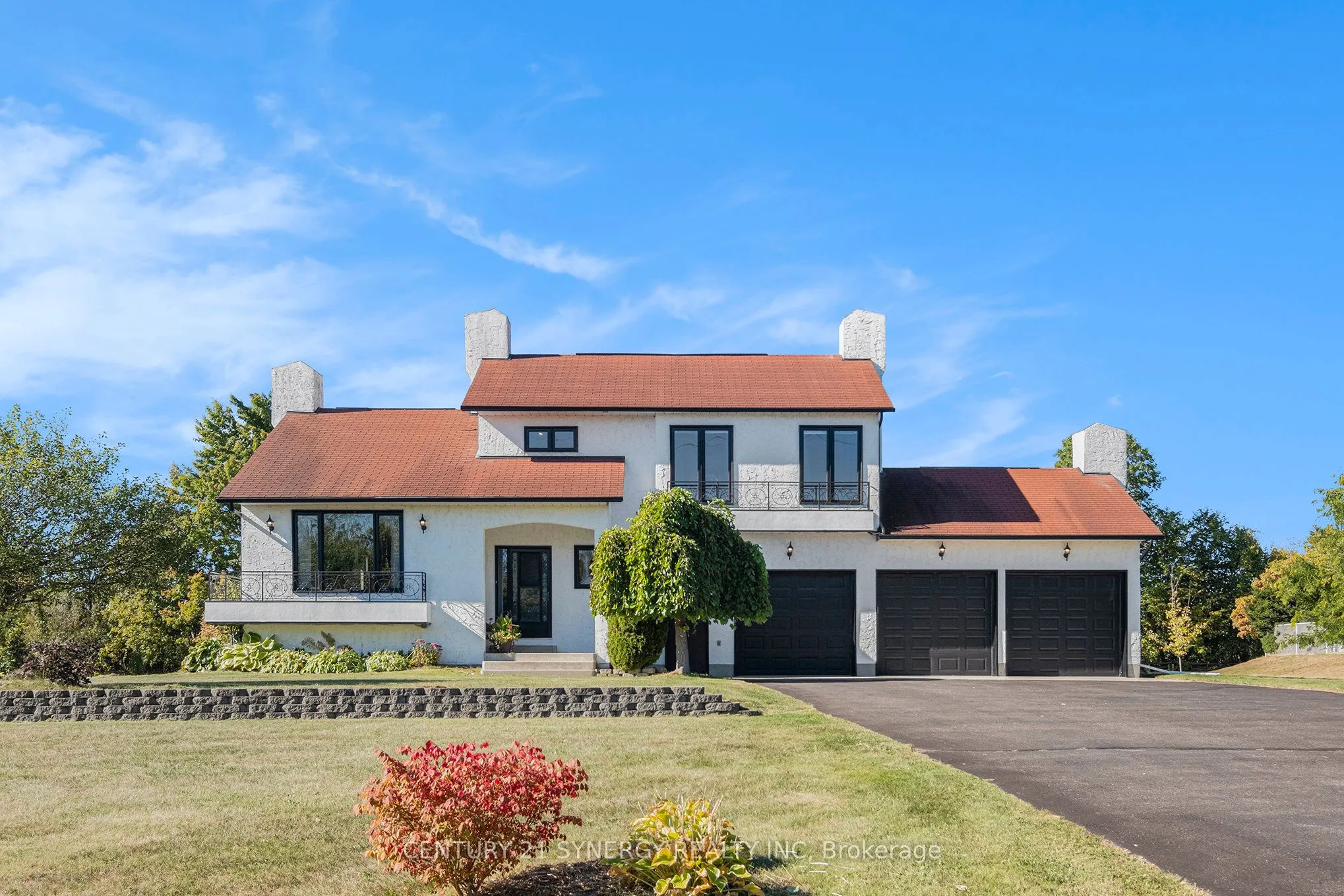 12 Davis Lane