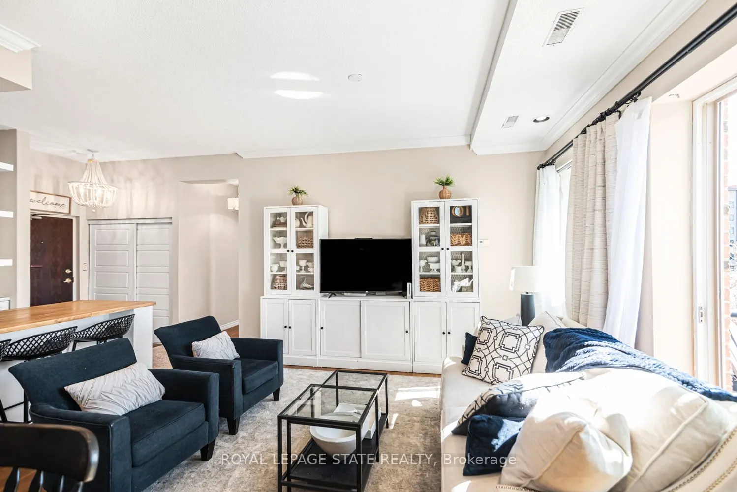 262 Dundas Street E #311