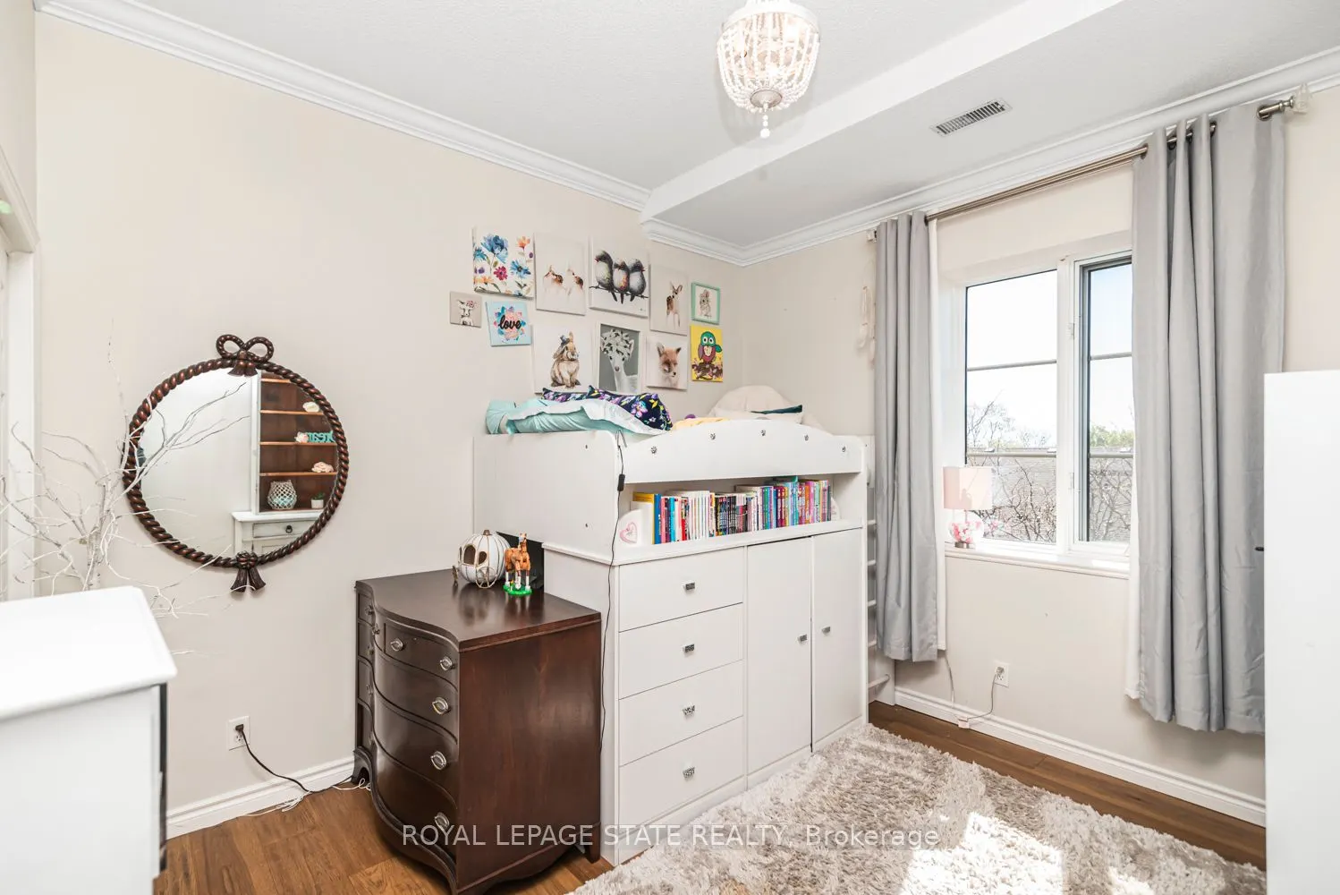 262 Dundas Street E #311