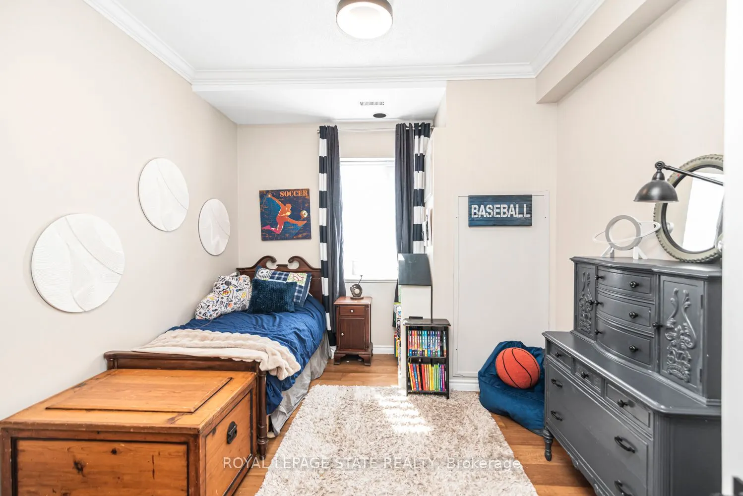 262 Dundas Street E #311
