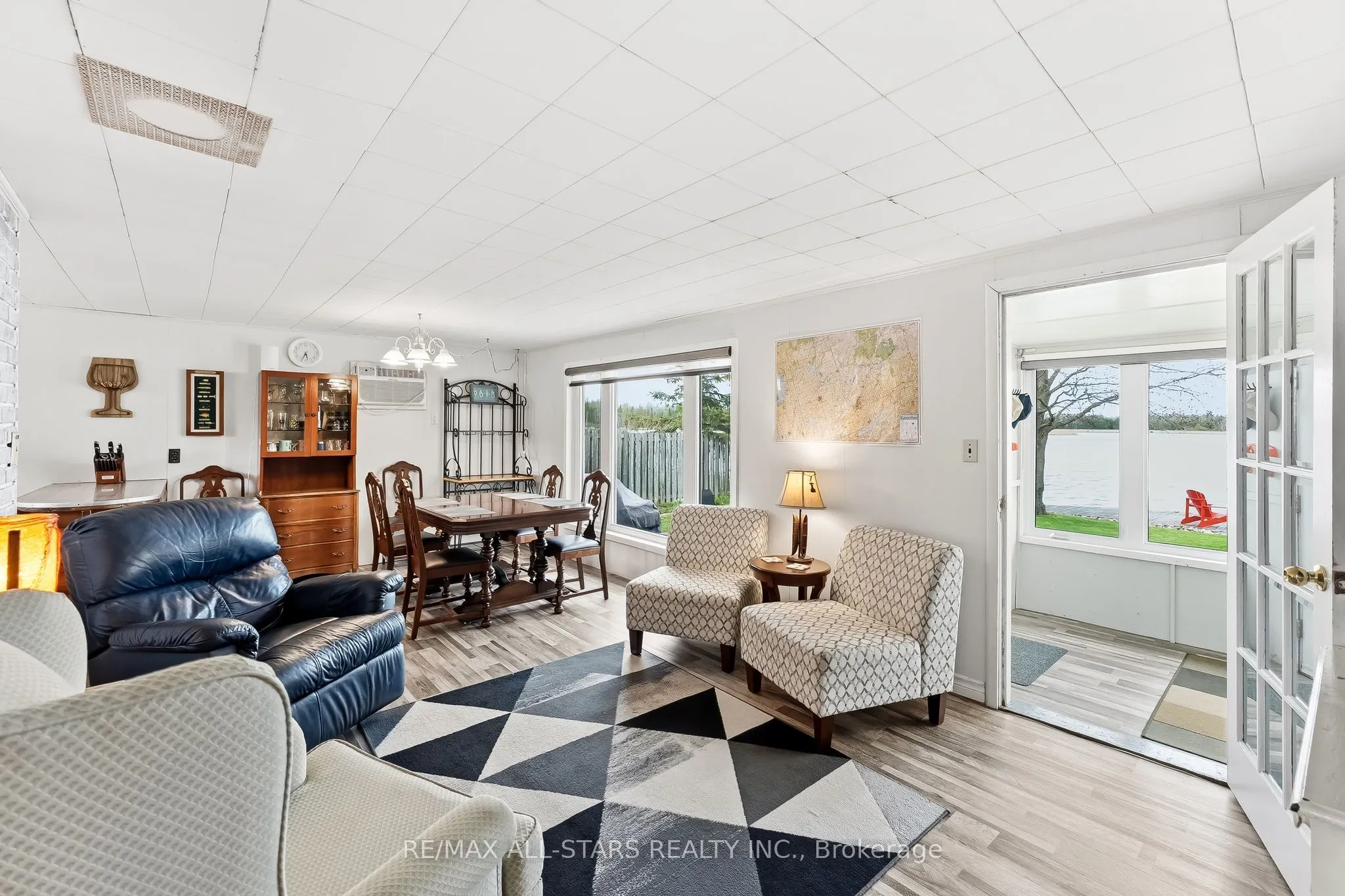 42 Riverside Drive